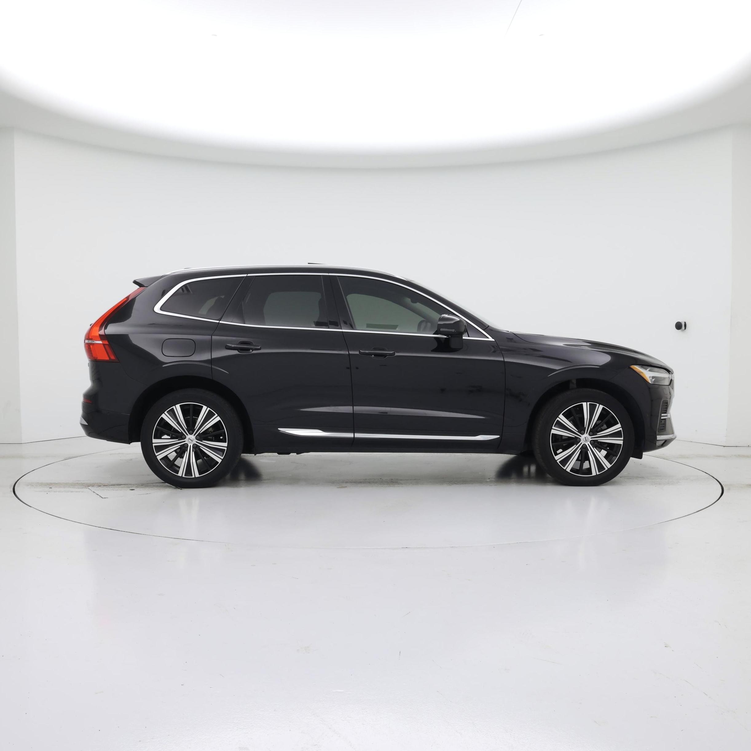 Thumbnail: 2023 Volvo XC60 - 7