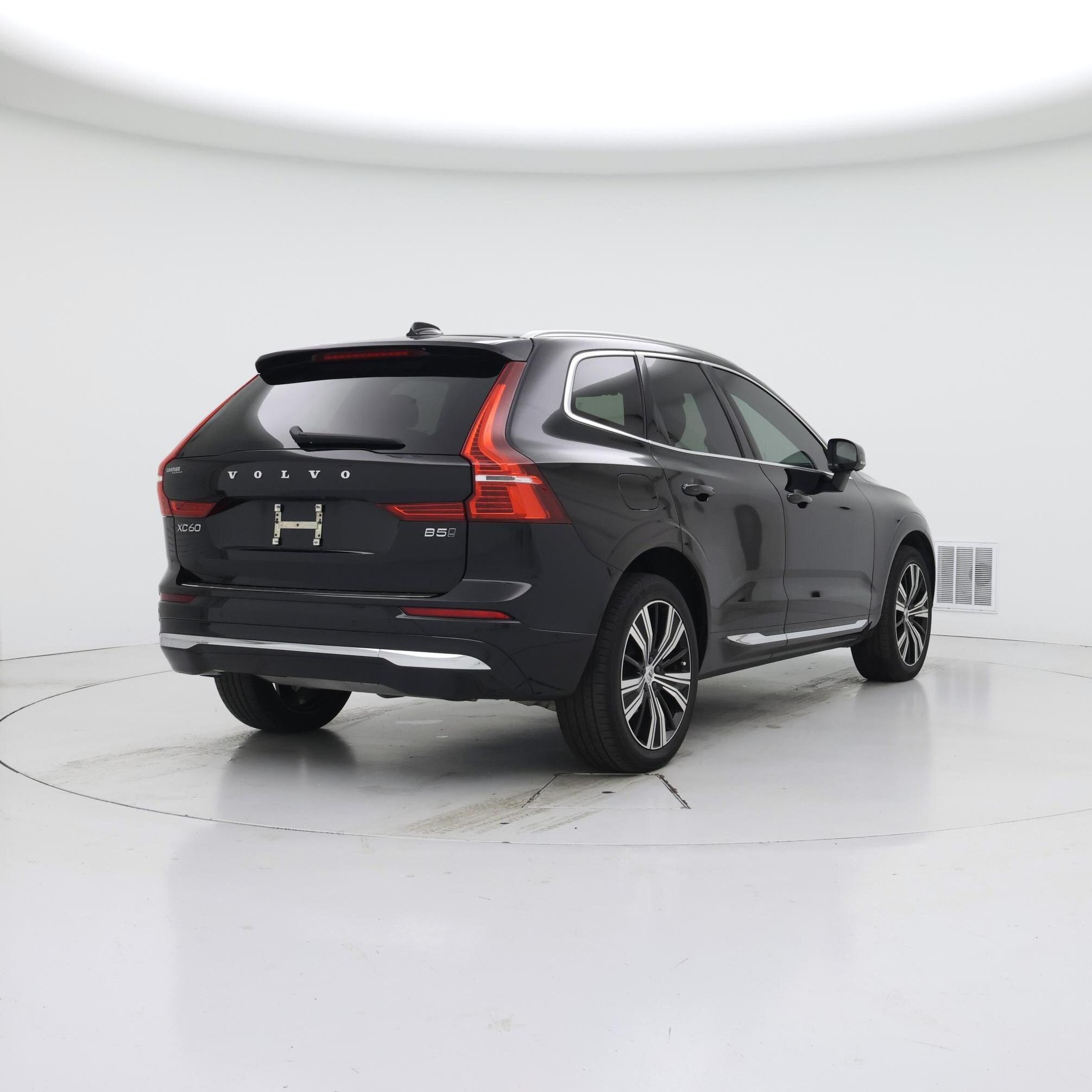 Thumbnail: 2023 Volvo XC60 - 8