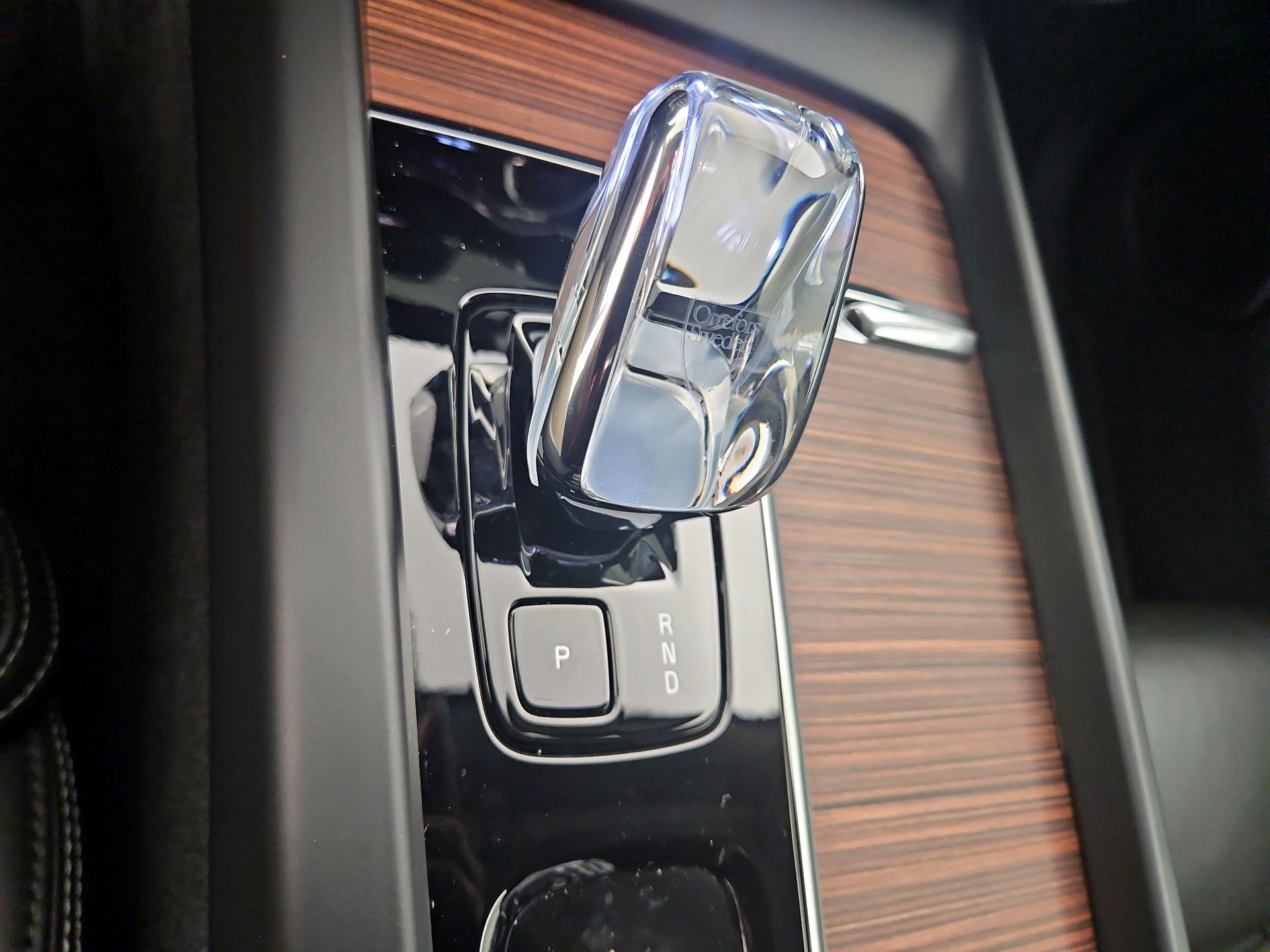 Thumbnail: 2023 Volvo XC60 - 17