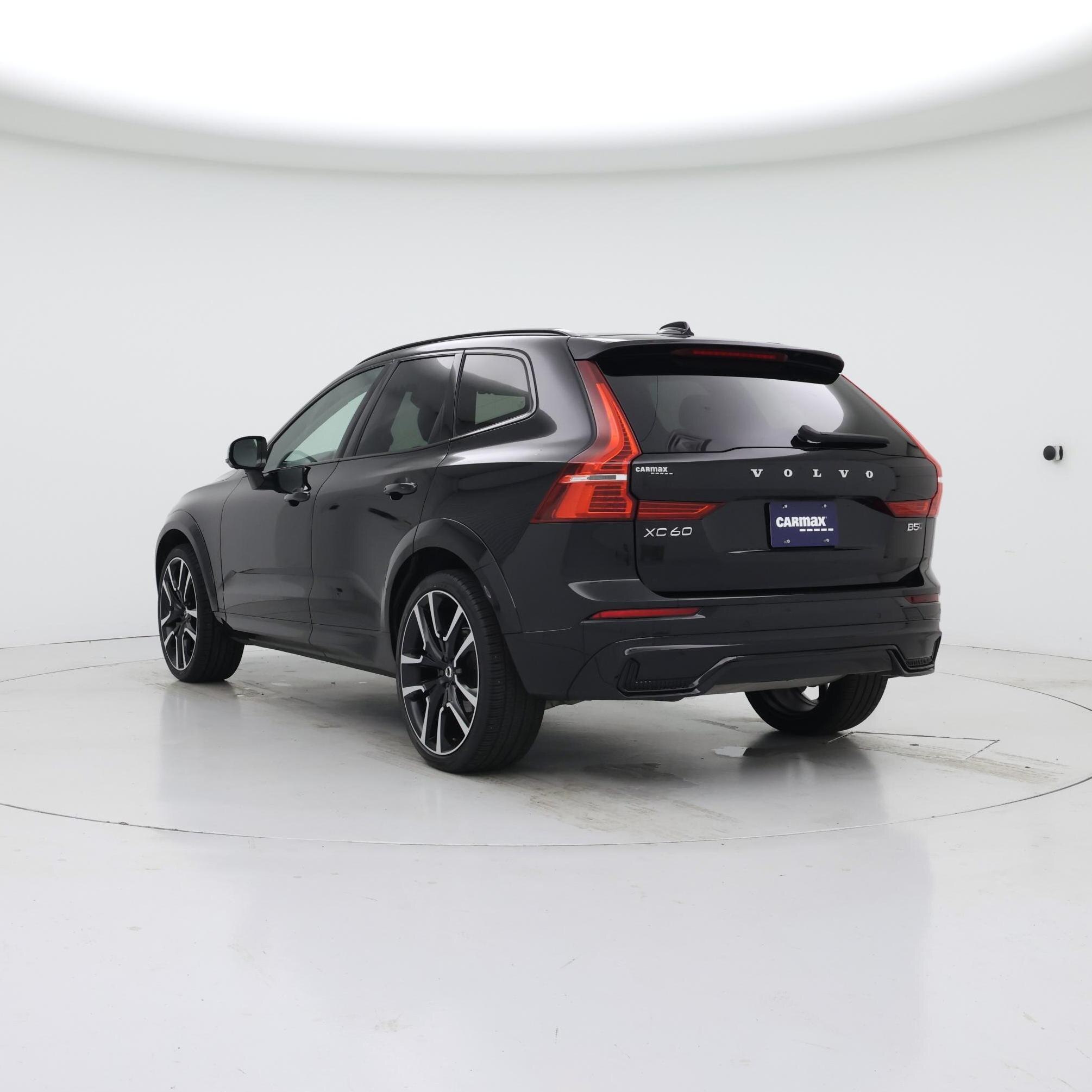 Thumbnail: 2023 Volvo XC60 - 2