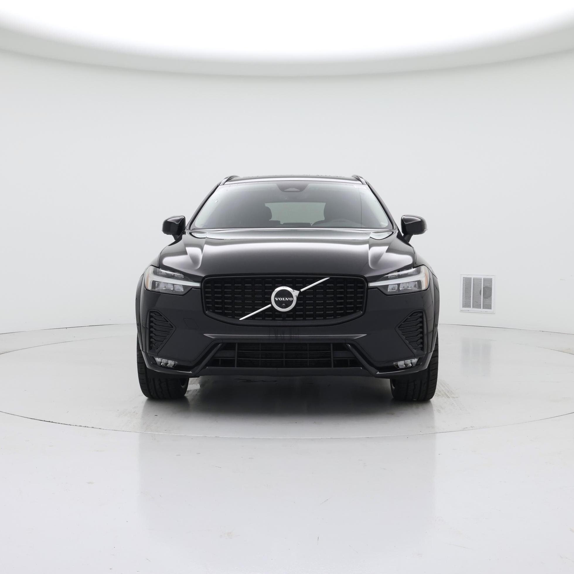 Thumbnail: 2023 Volvo XC60 - 5