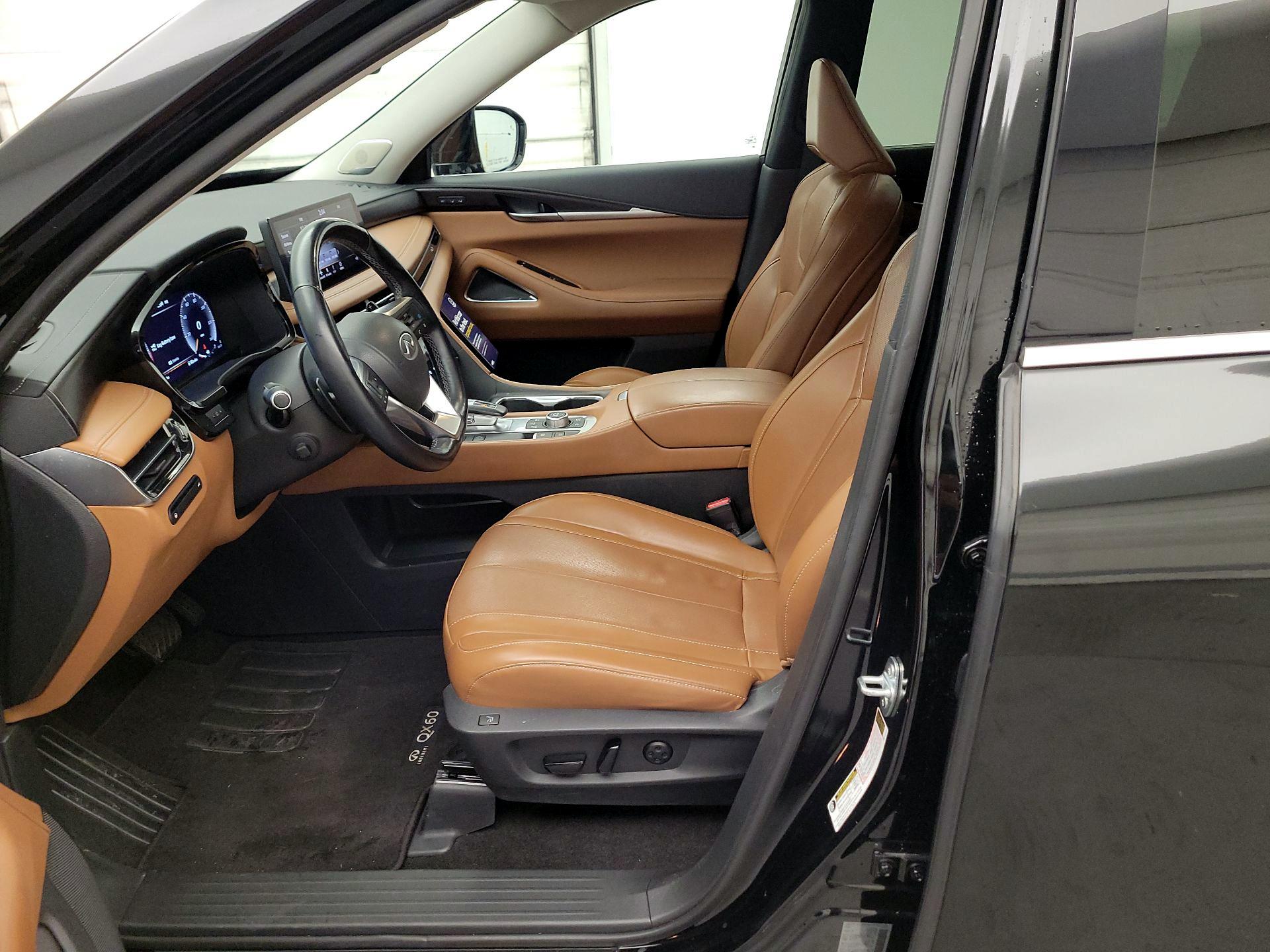 Thumbnail: 2023 INFINITI QX60 - 11