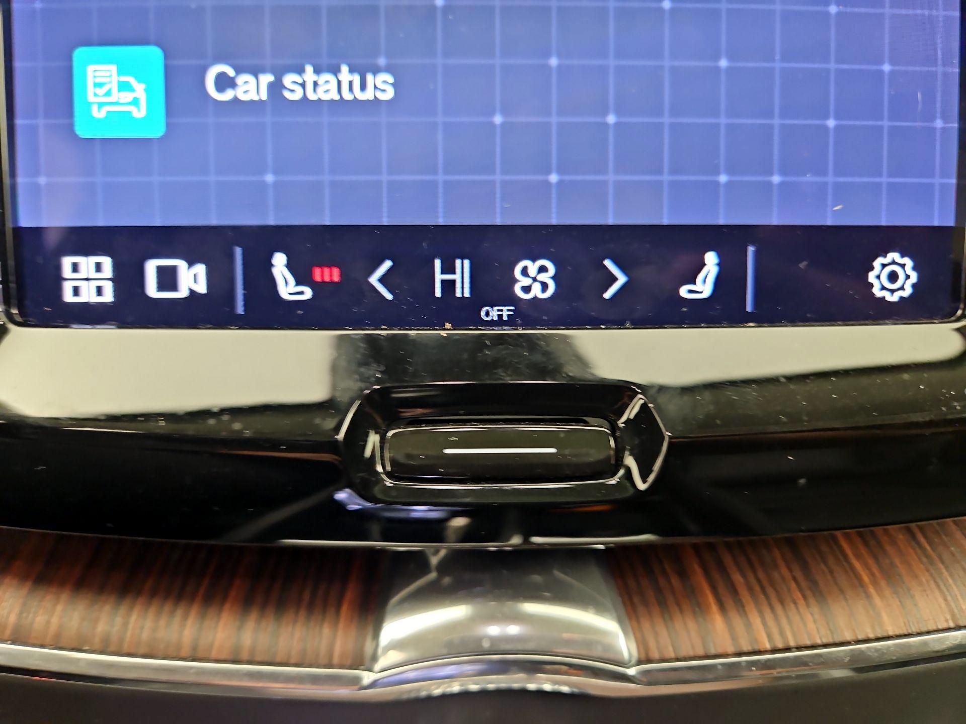 Thumbnail: 2023 Volvo XC60 - 16