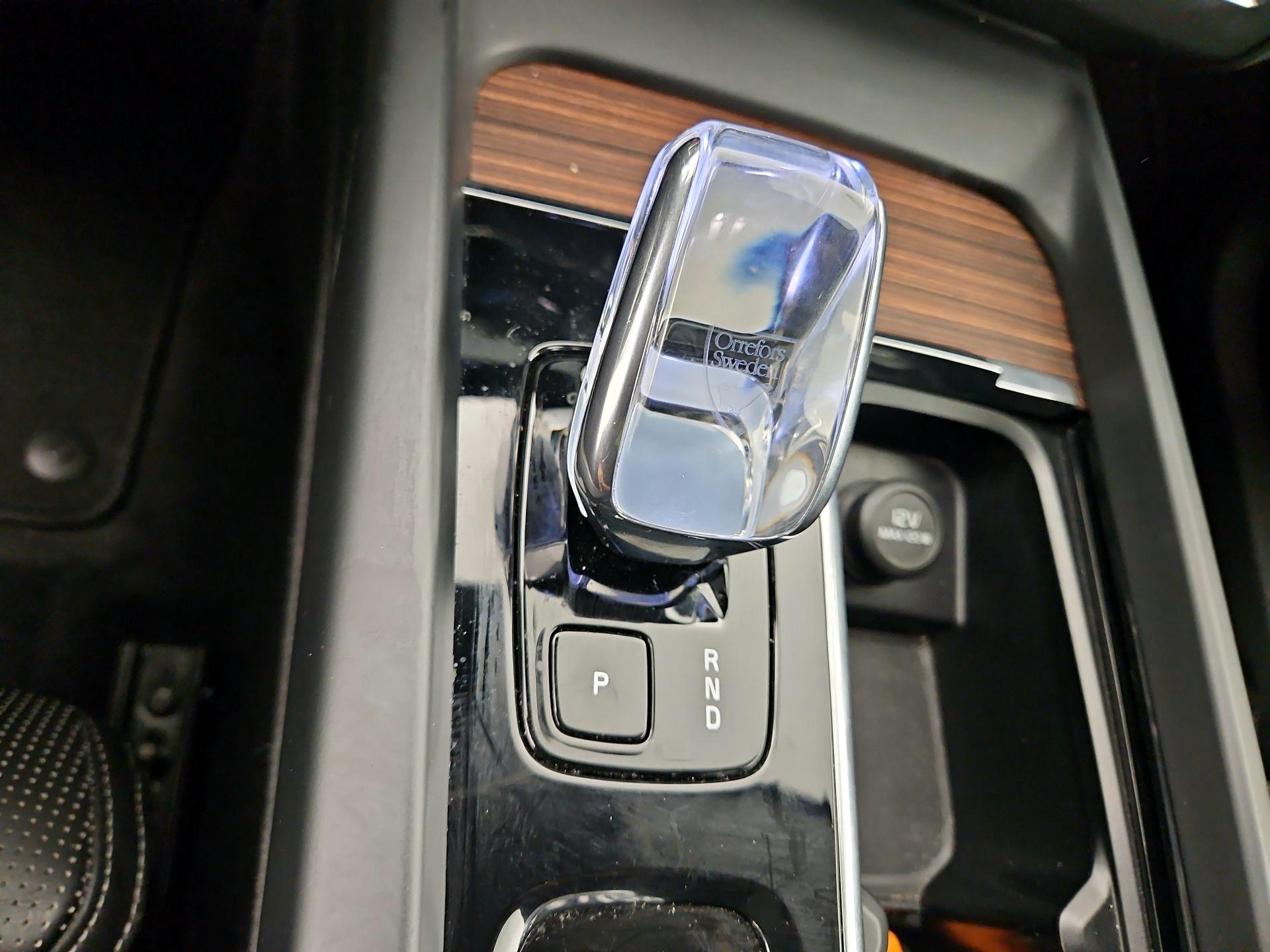 Thumbnail: 2023 Volvo XC60 - 17