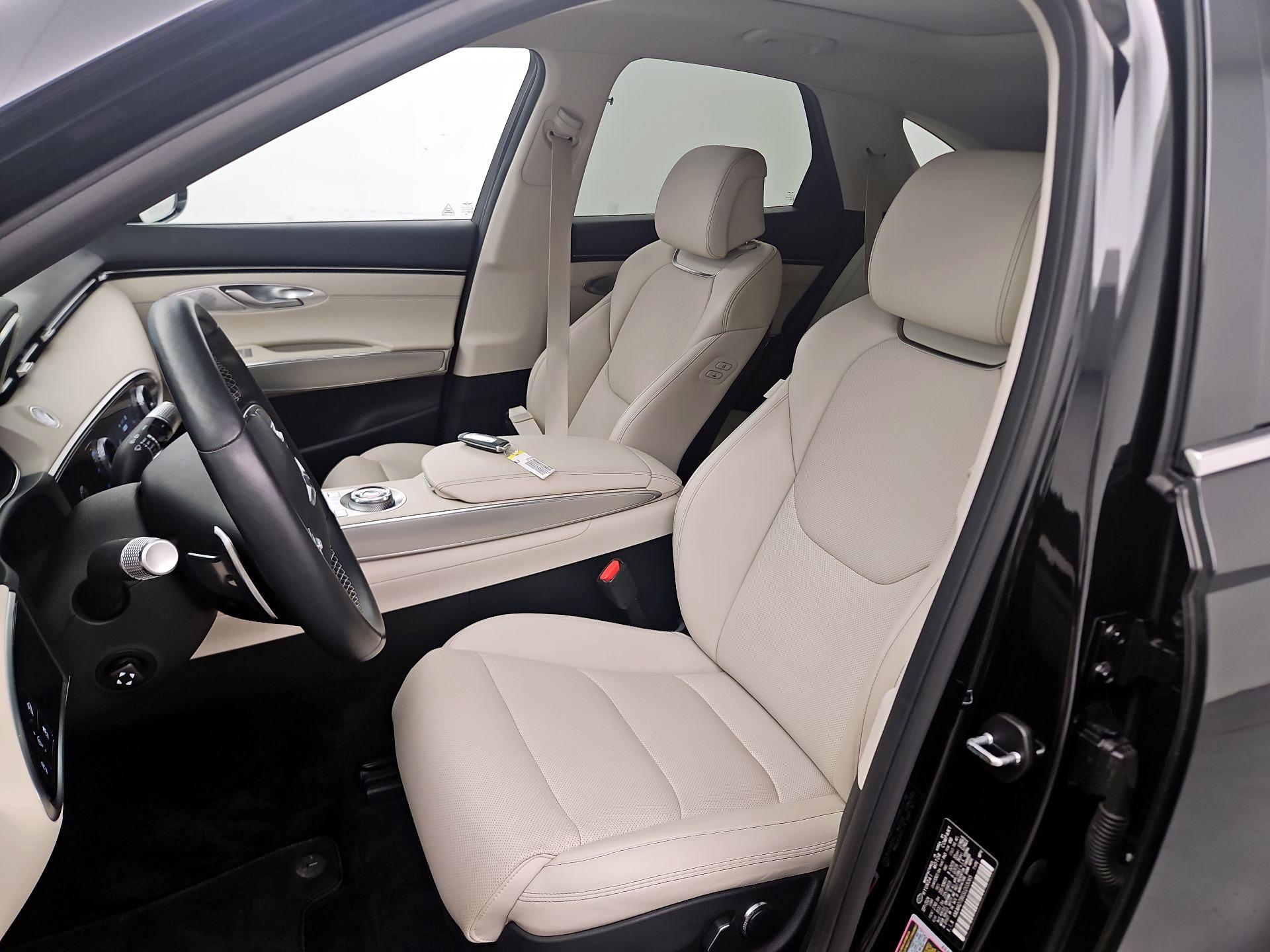 Thumbnail: 2025 Genesis GV70 - 11