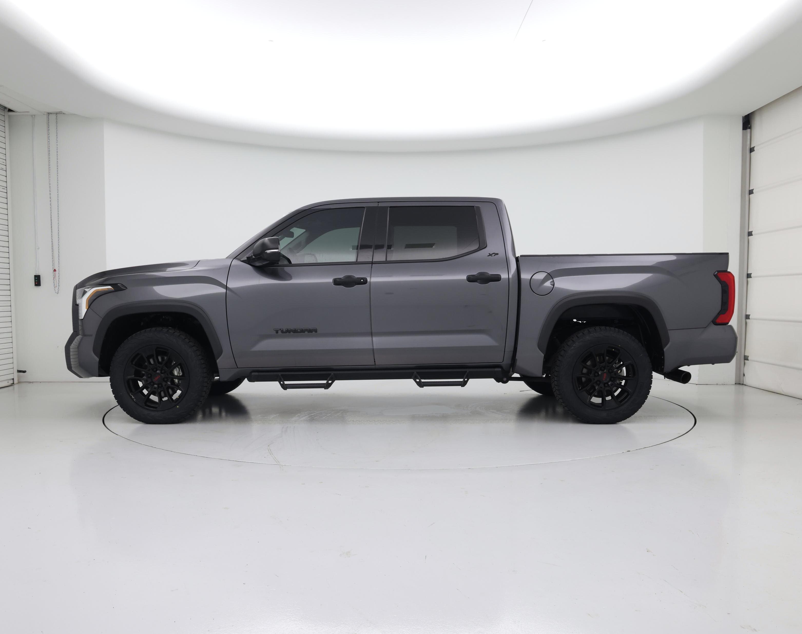 Thumbnail: 2023 Toyota Tundra - 3