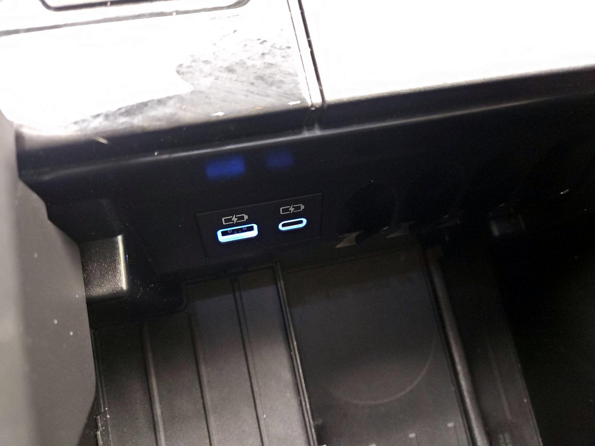 Thumbnail: 2023 Toyota Tundra - 18