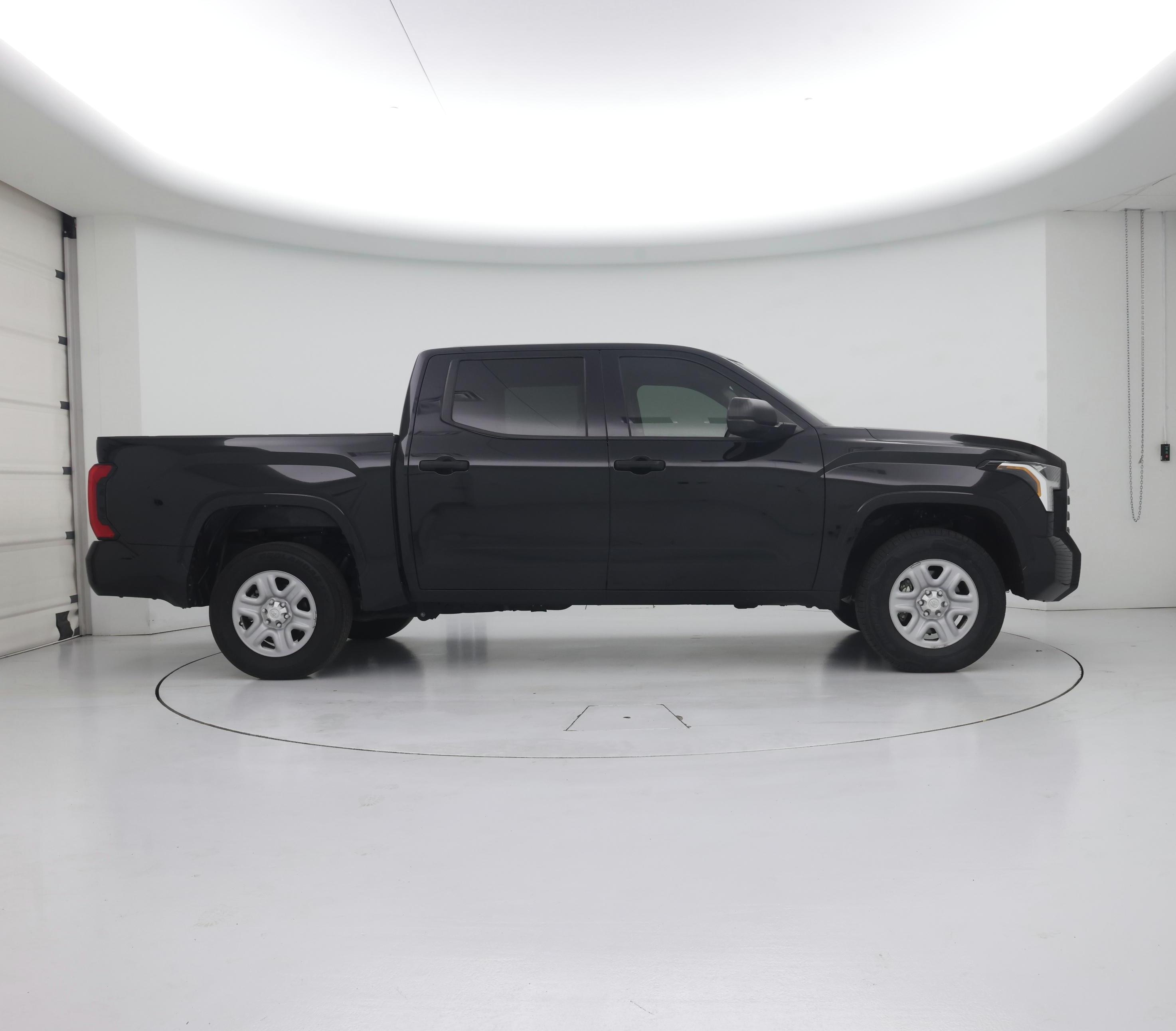 Thumbnail: 2023 Toyota Tundra - 7