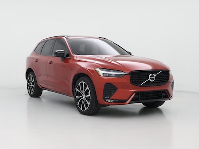 2023 Volvo XC60 B5 Plus Dark Theme