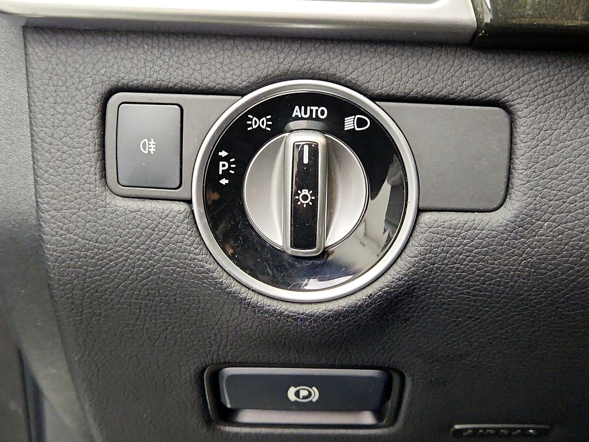 Thumbnail: 2015 Mercedes-Benz M-Class - 13