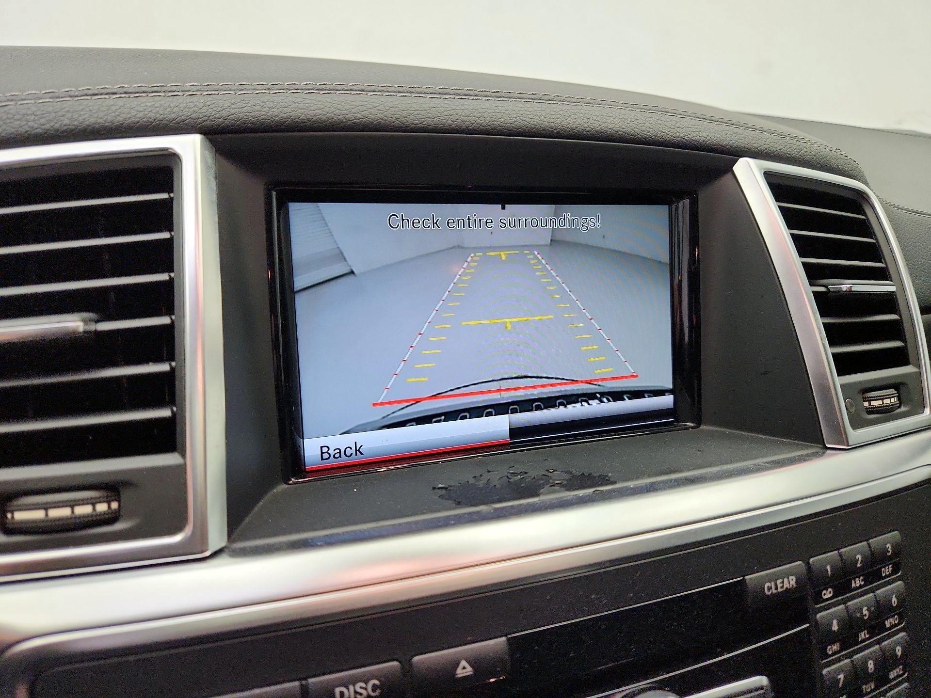 Thumbnail: 2015 Mercedes-Benz M-Class - 15