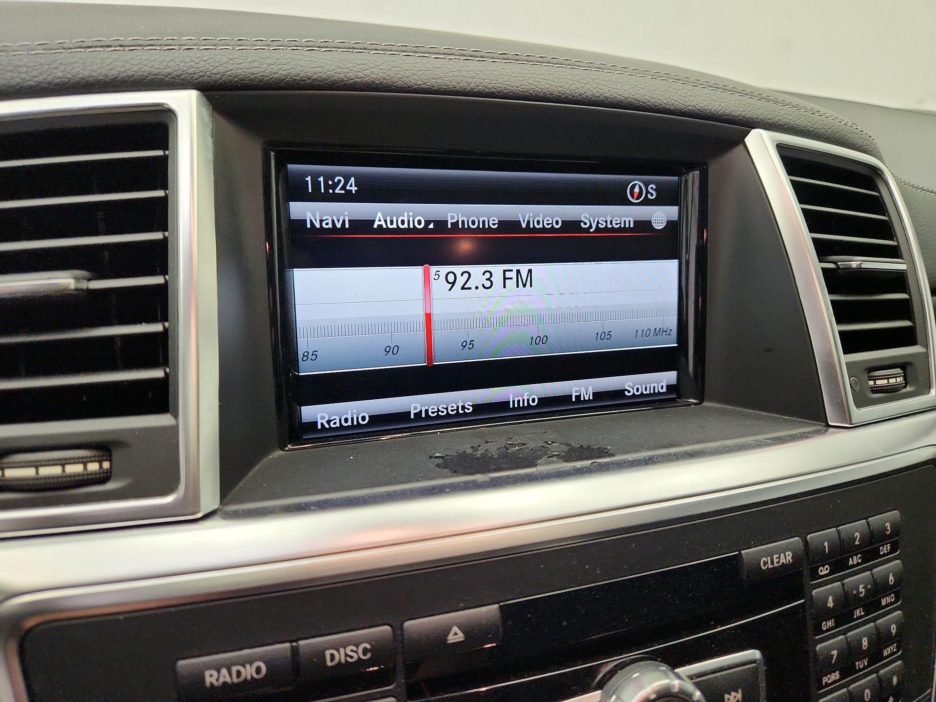 Thumbnail: 2015 Mercedes-Benz M-Class - 16