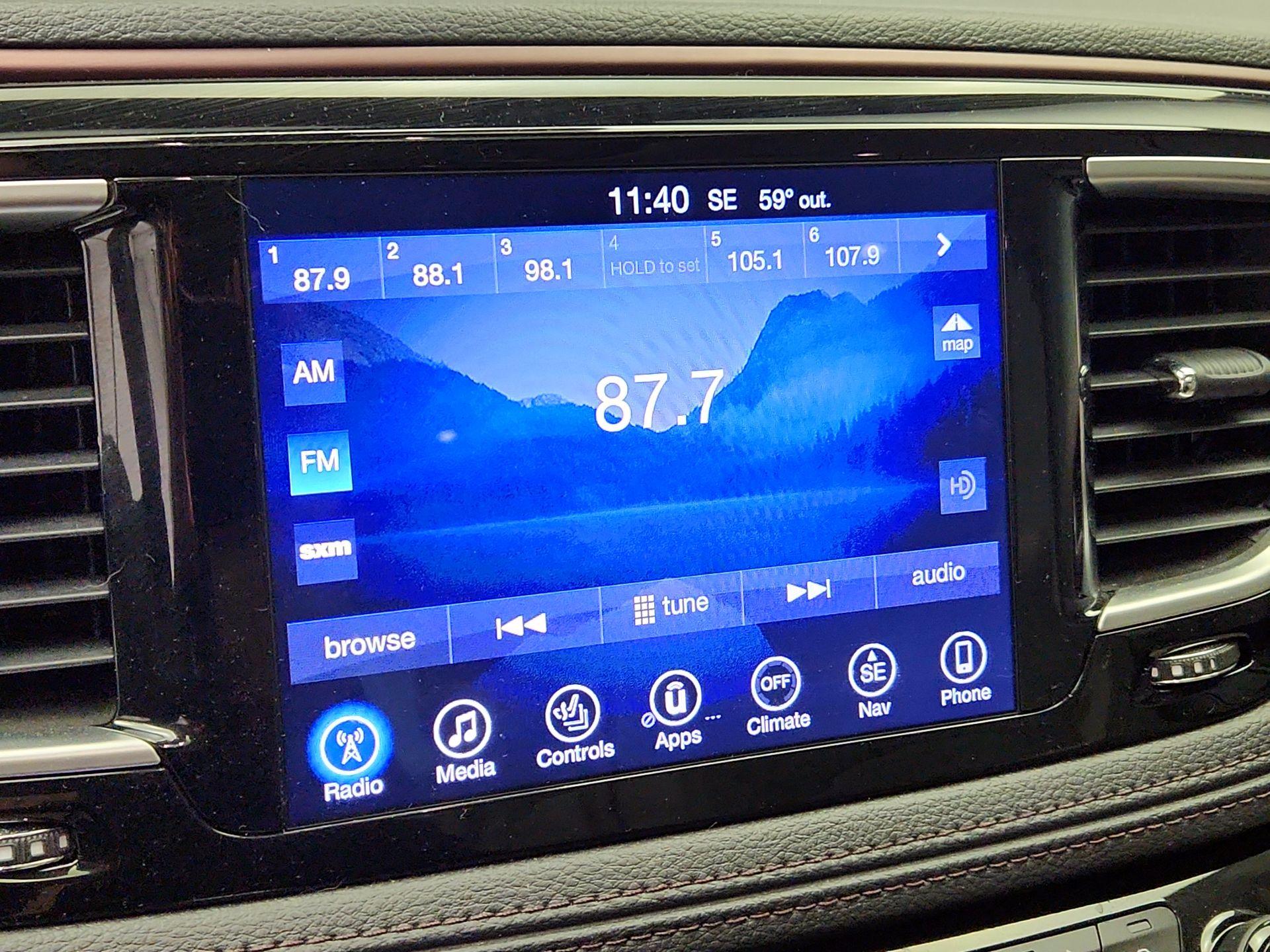 Thumbnail: 2017 Chrysler Pacifica - 16