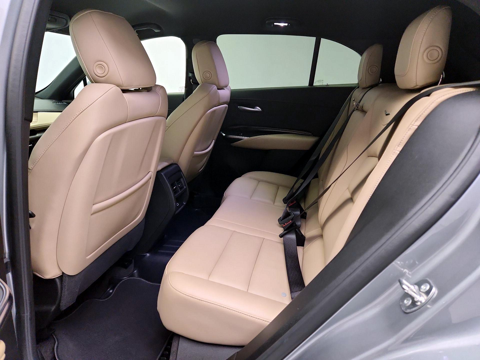 Thumbnail: 2025 Cadillac XT4 - 20