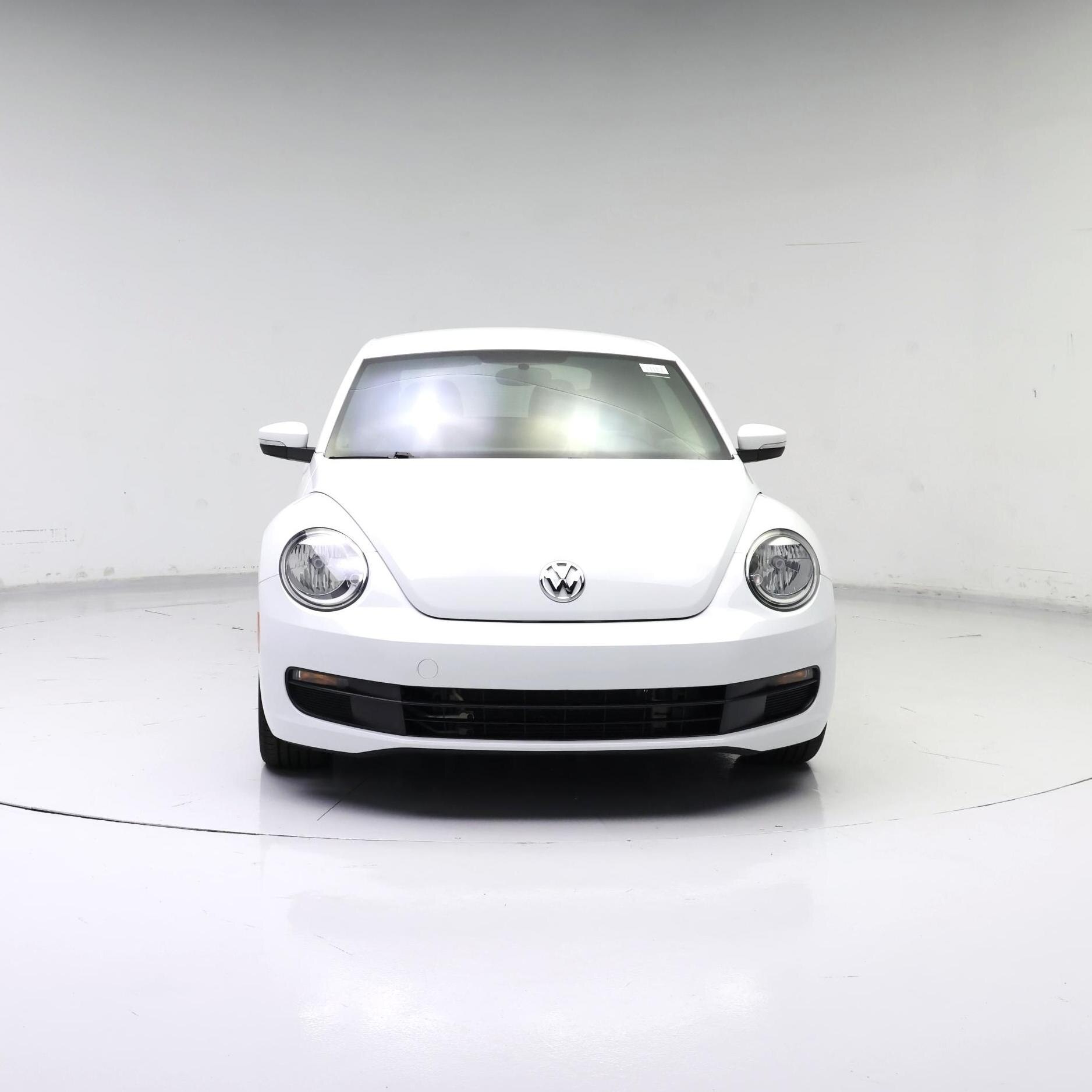 Thumbnail: 2015 Volkswagen Beetle - 5