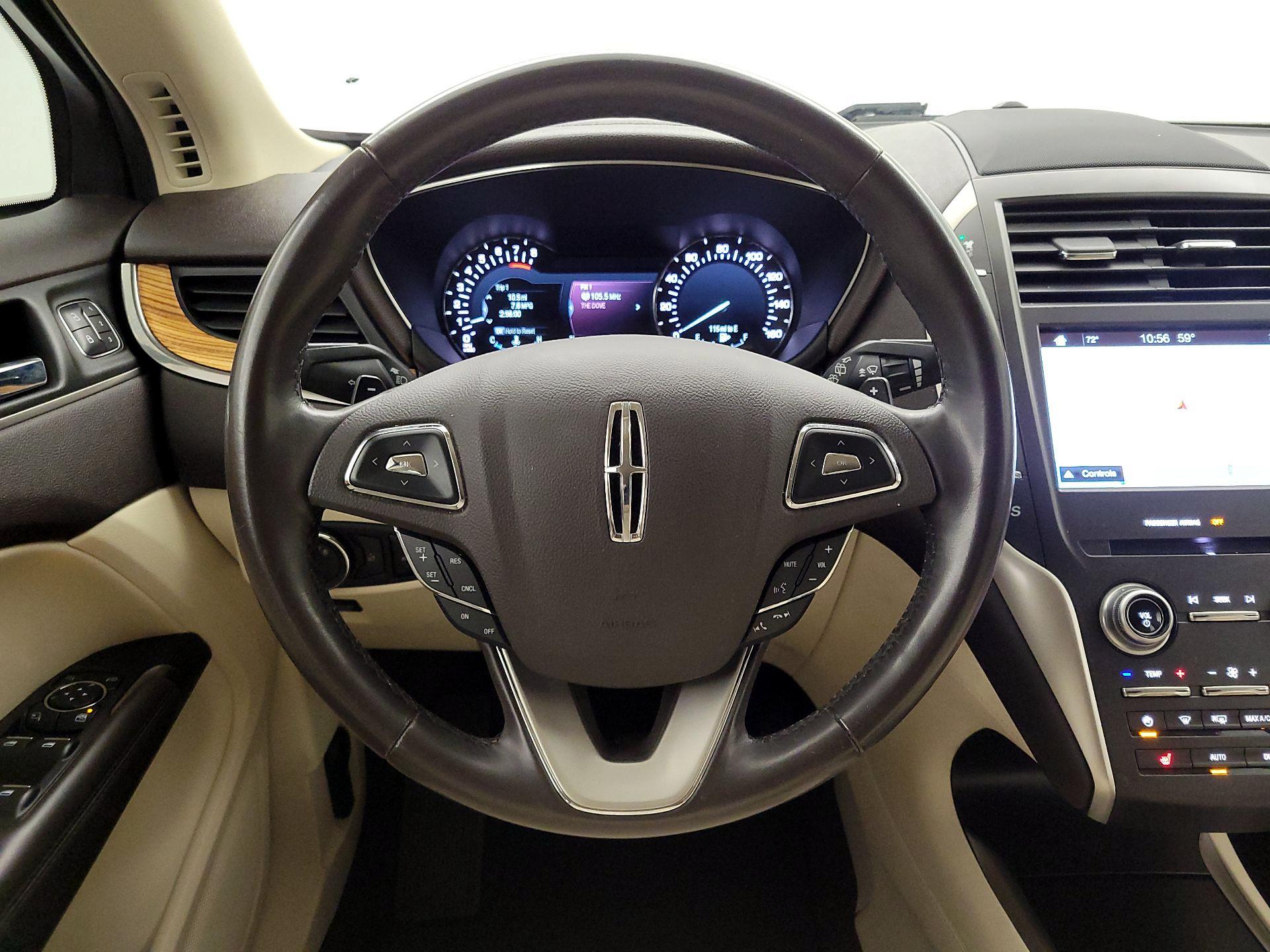 Thumbnail: 2016 Lincoln MKC - 10