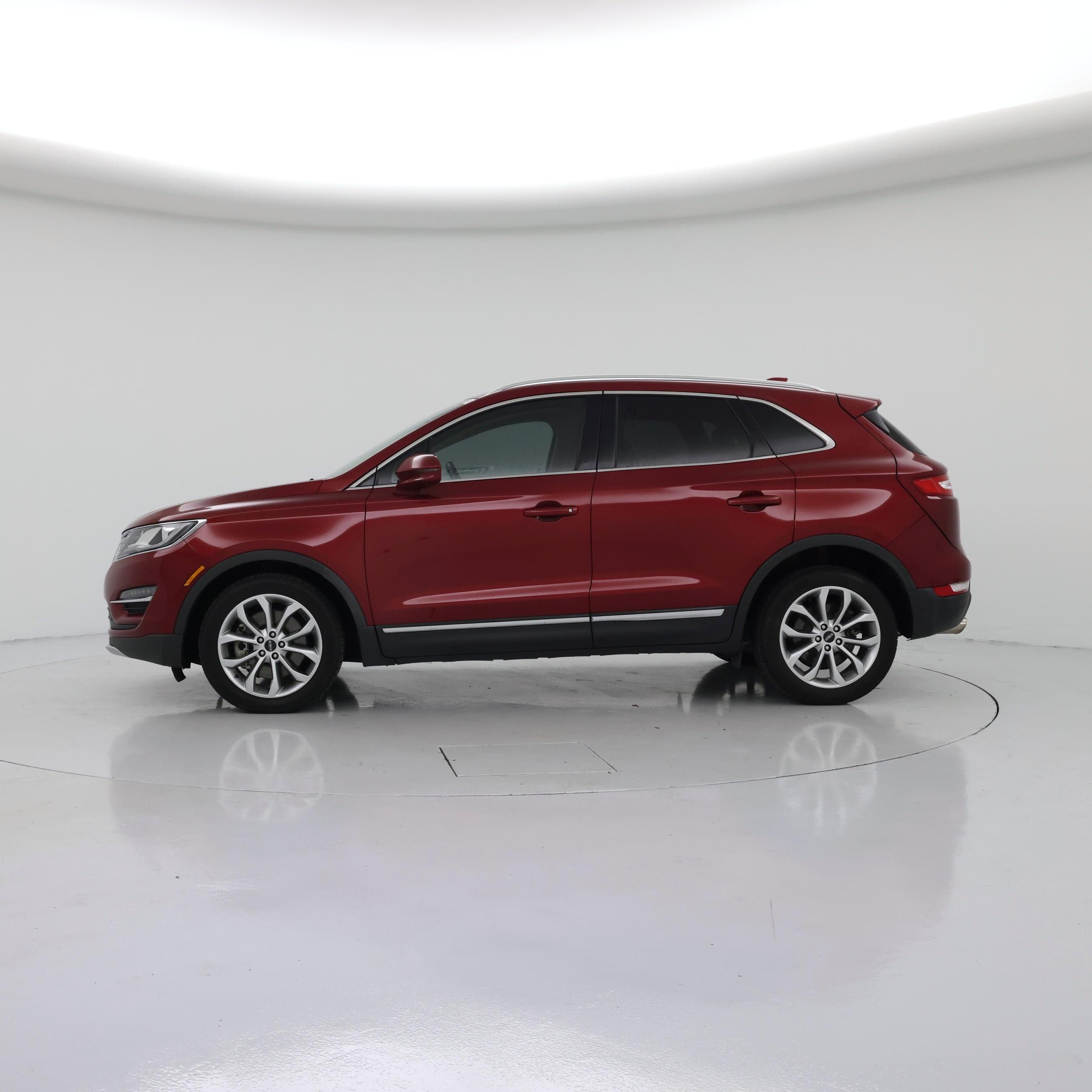 Thumbnail: 2016 Lincoln MKC - 3