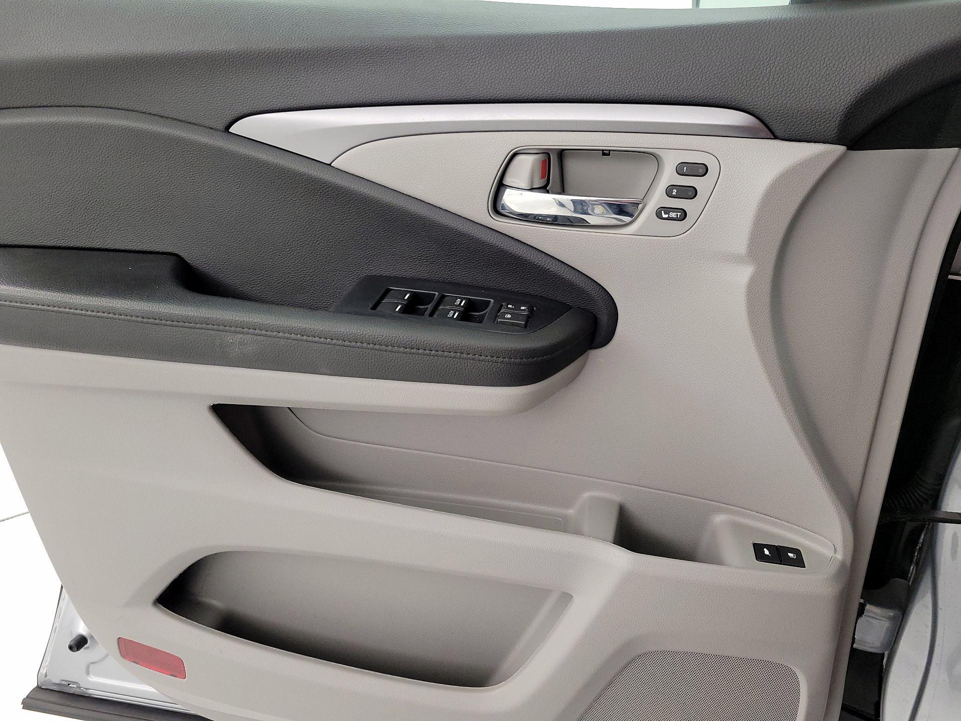 Thumbnail: 2022 Honda Pilot - 12