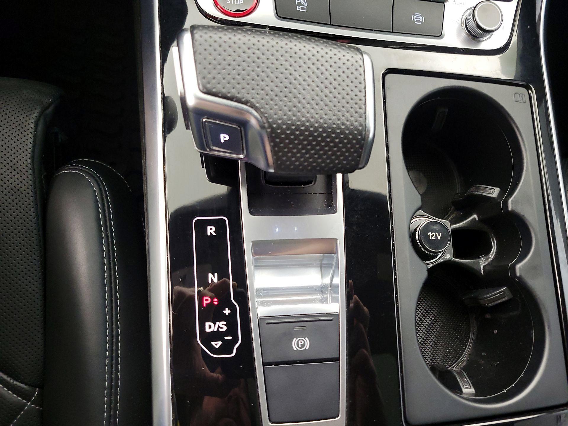 Thumbnail: 2021 Audi SQ8 - 18