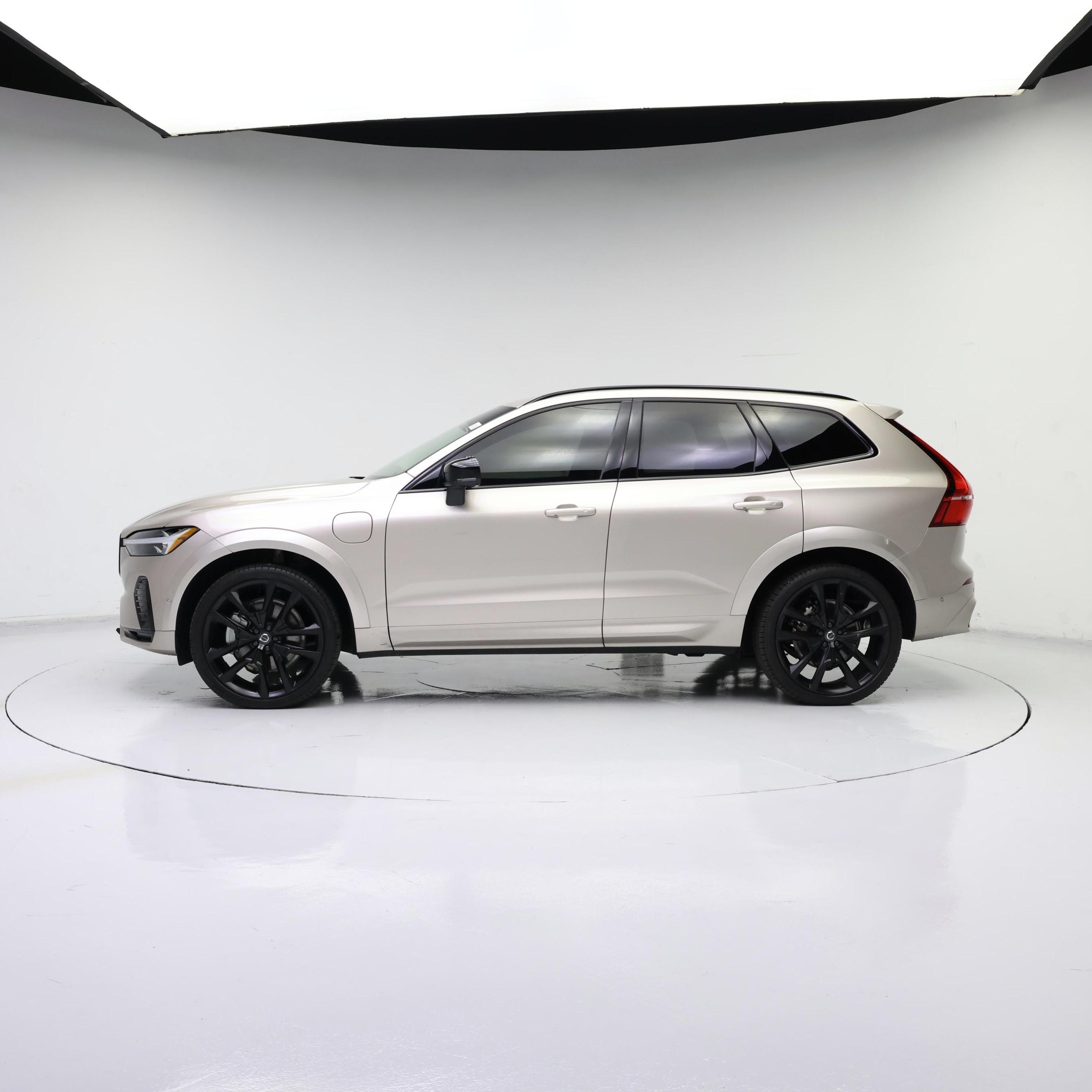 Thumbnail: 2024 Volvo XC60 - 3