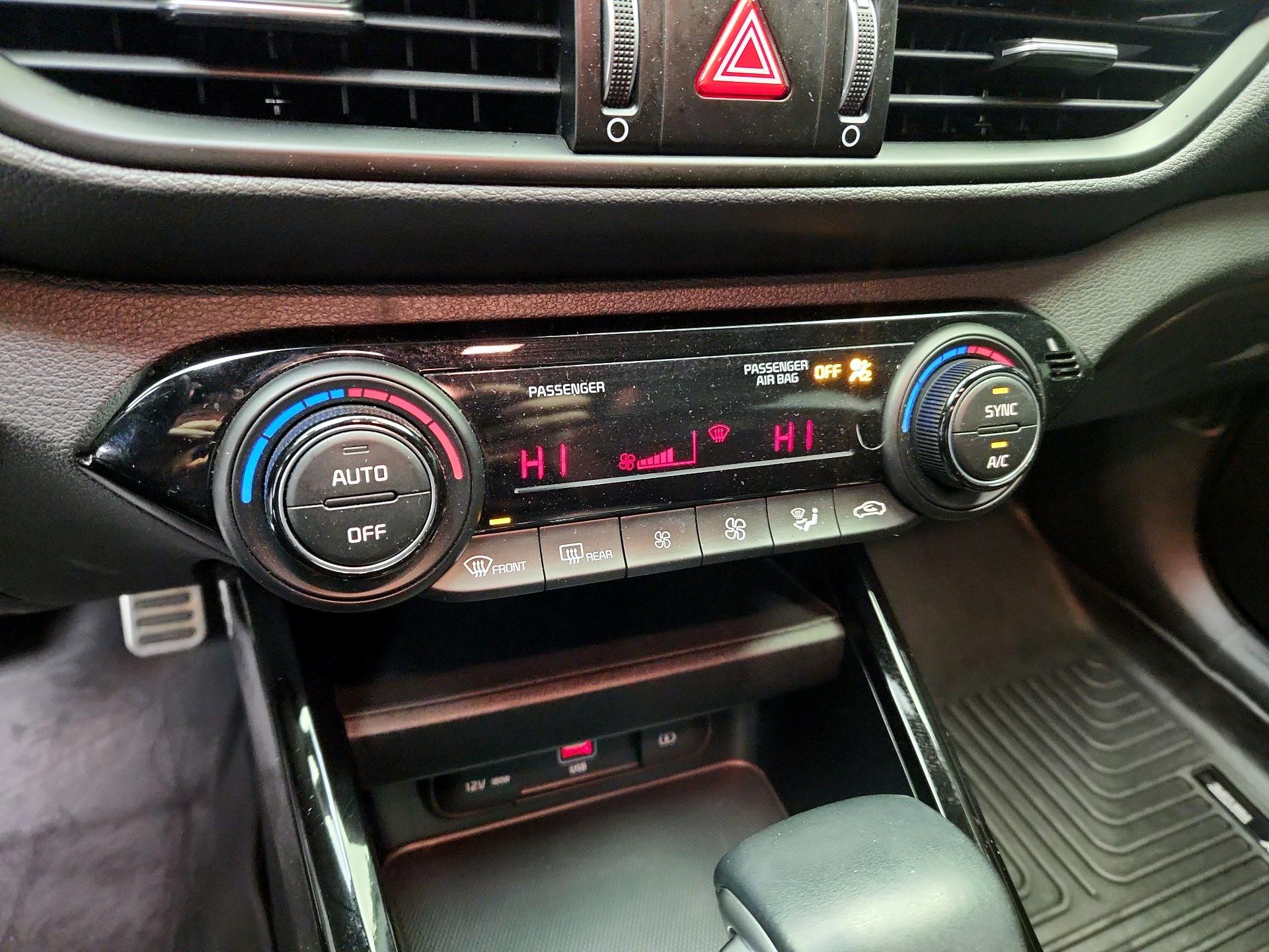 Thumbnail: 2024 Kia Forte - 17