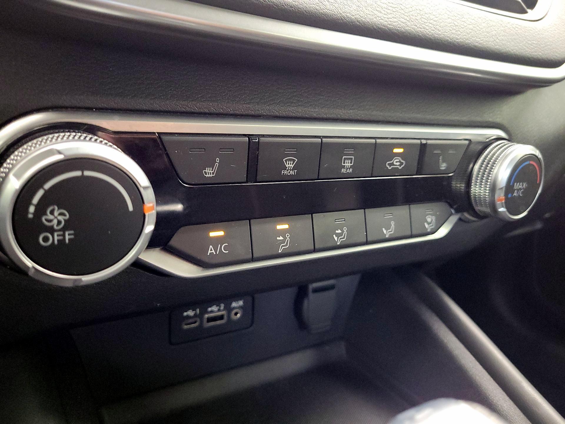 Thumbnail: 2021 Nissan Altima - 14