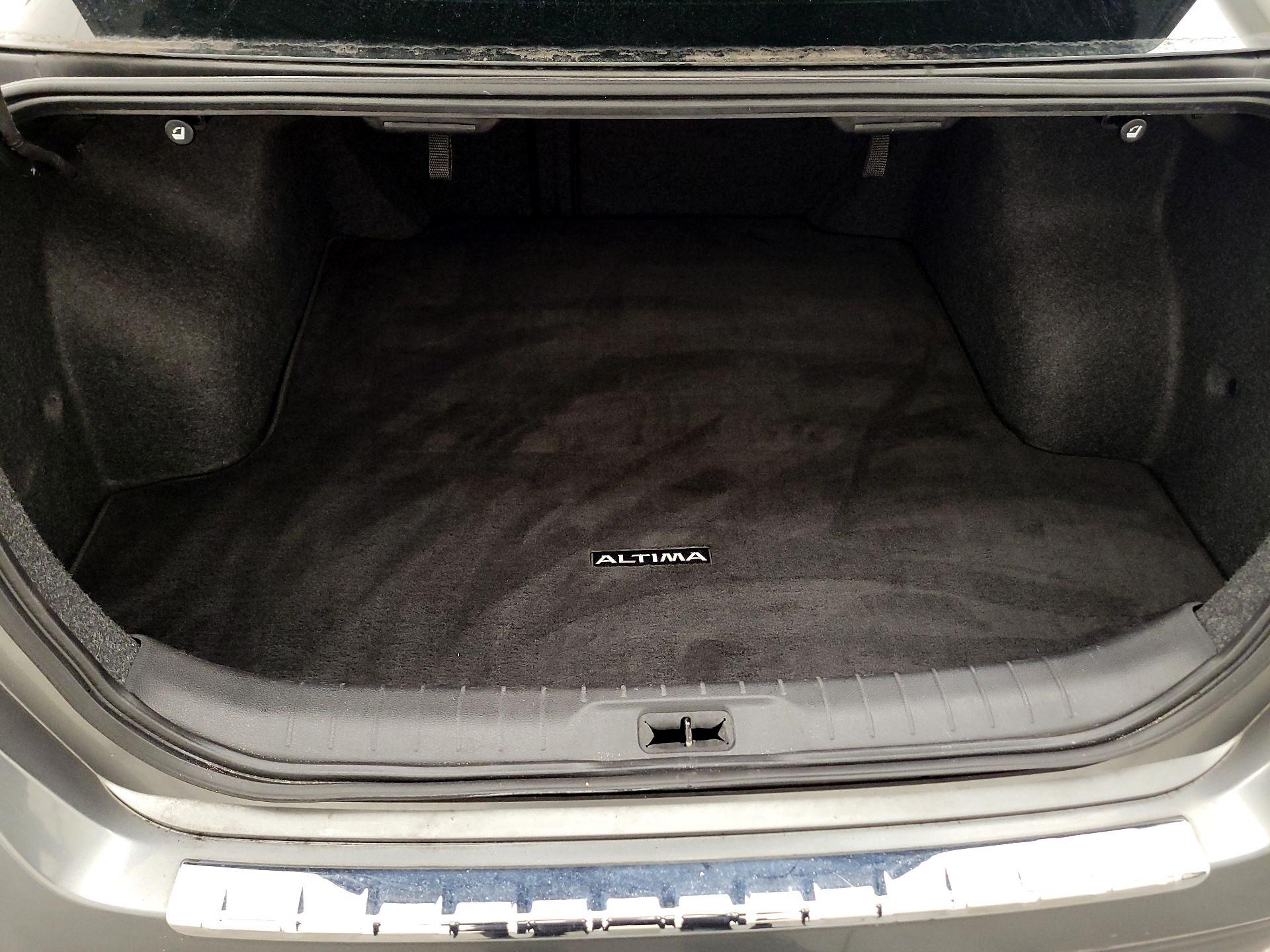 Thumbnail: 2021 Nissan Altima - 18