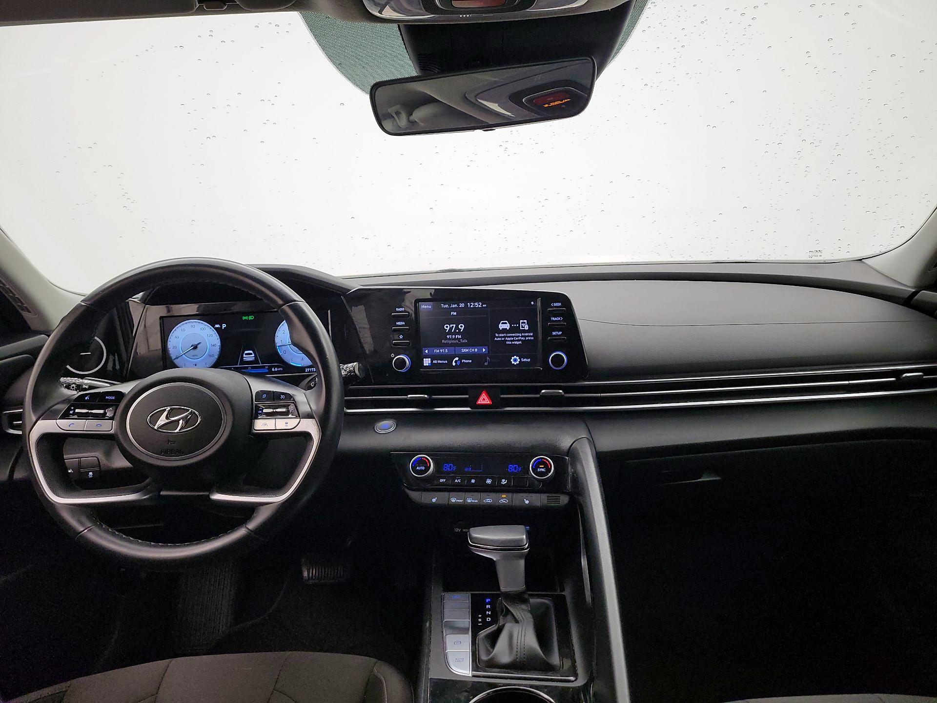 Thumbnail: 2022 Hyundai Elantra - 9