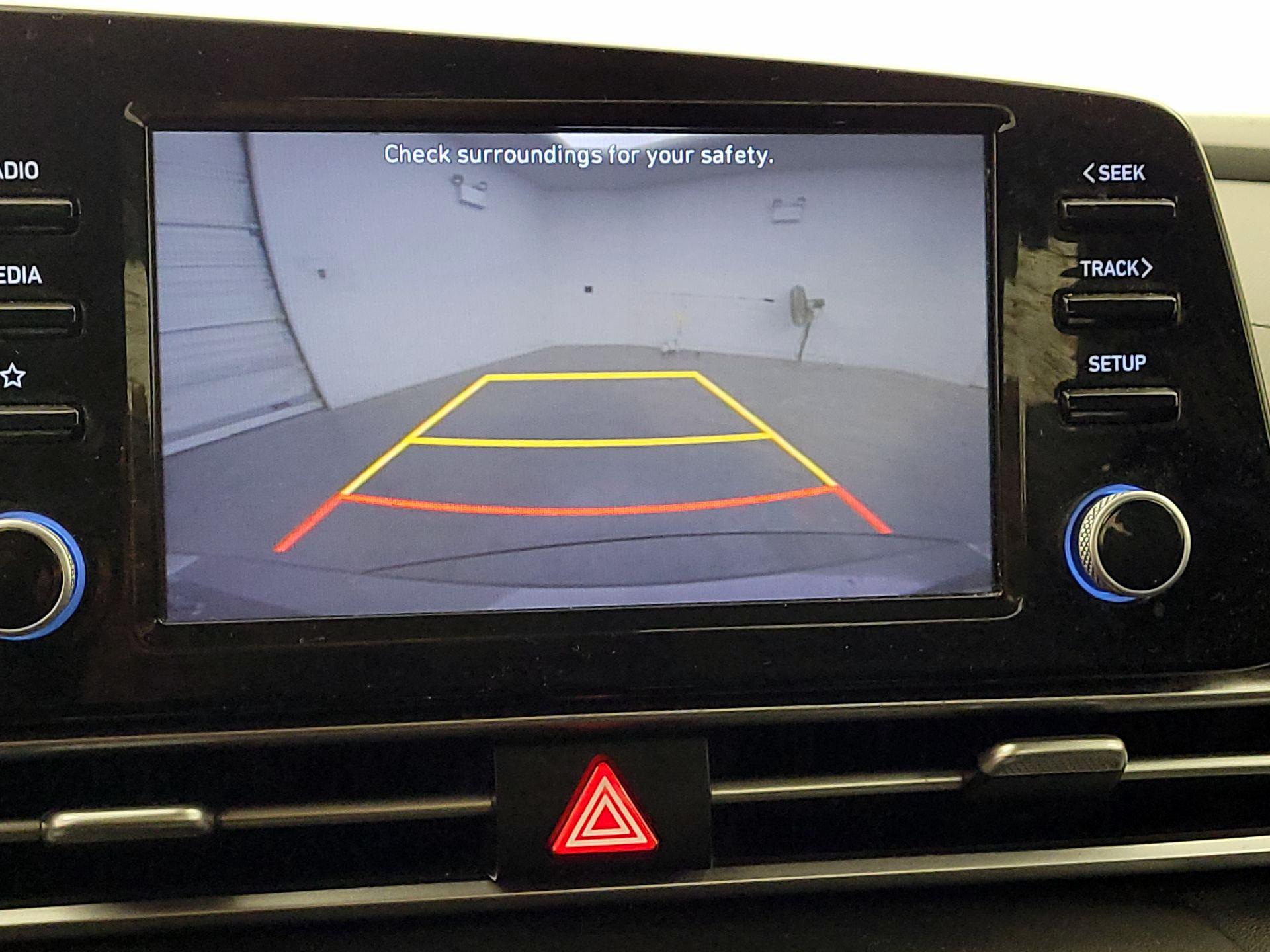 Thumbnail: 2022 Hyundai Elantra - 14