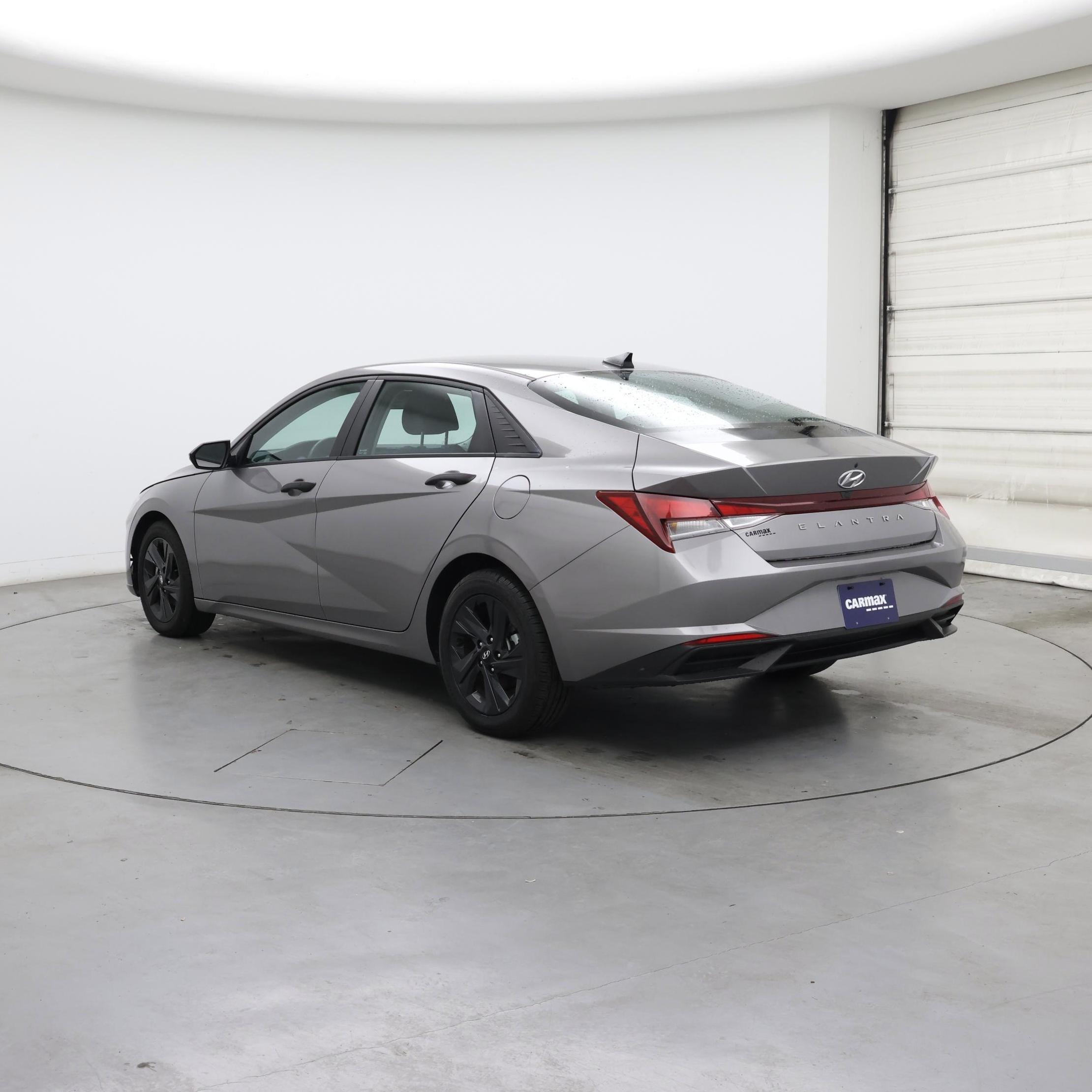 Thumbnail: 2022 Hyundai Elantra - 2