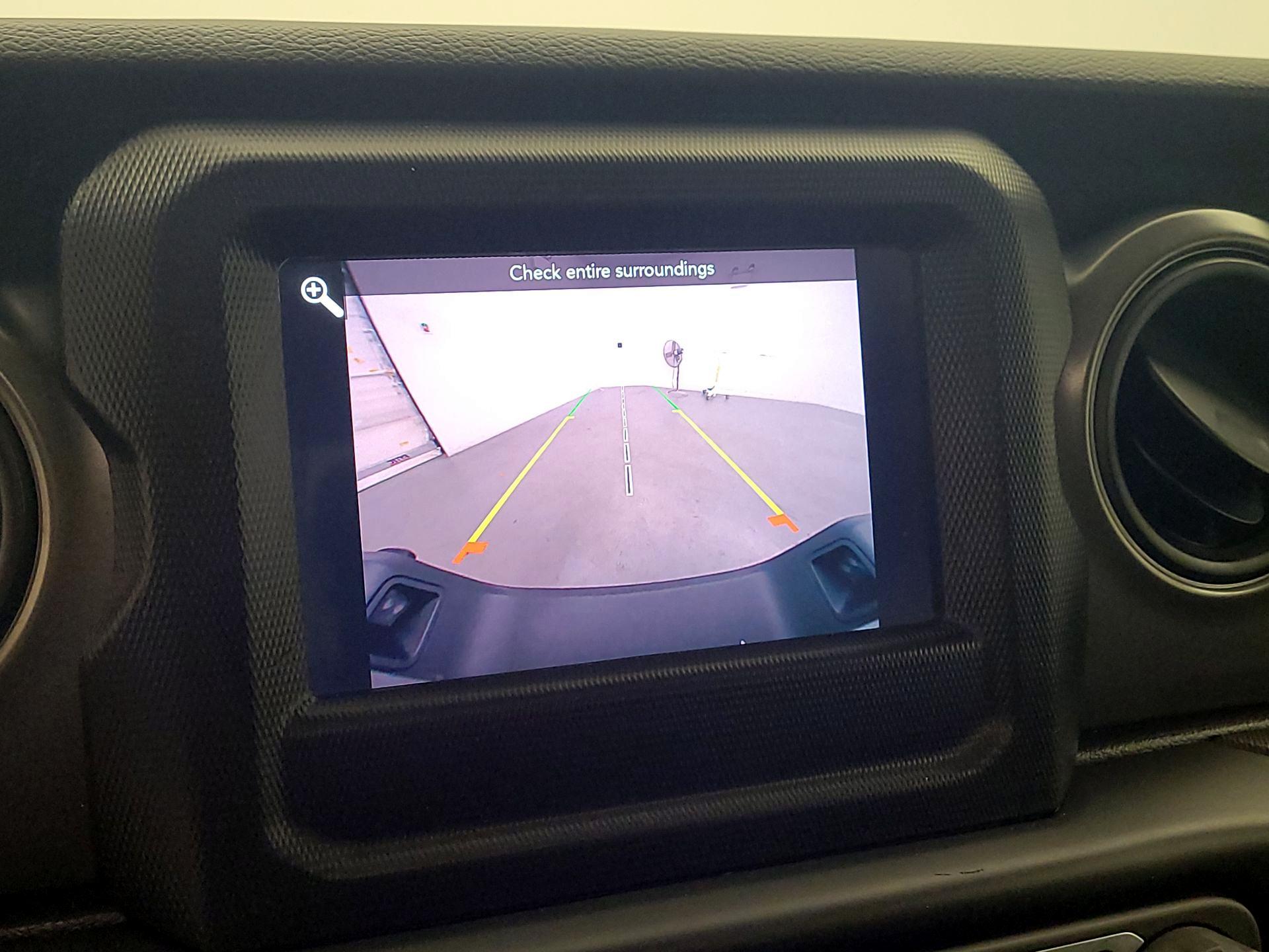 Thumbnail: 2022 Jeep Gladiator - 14