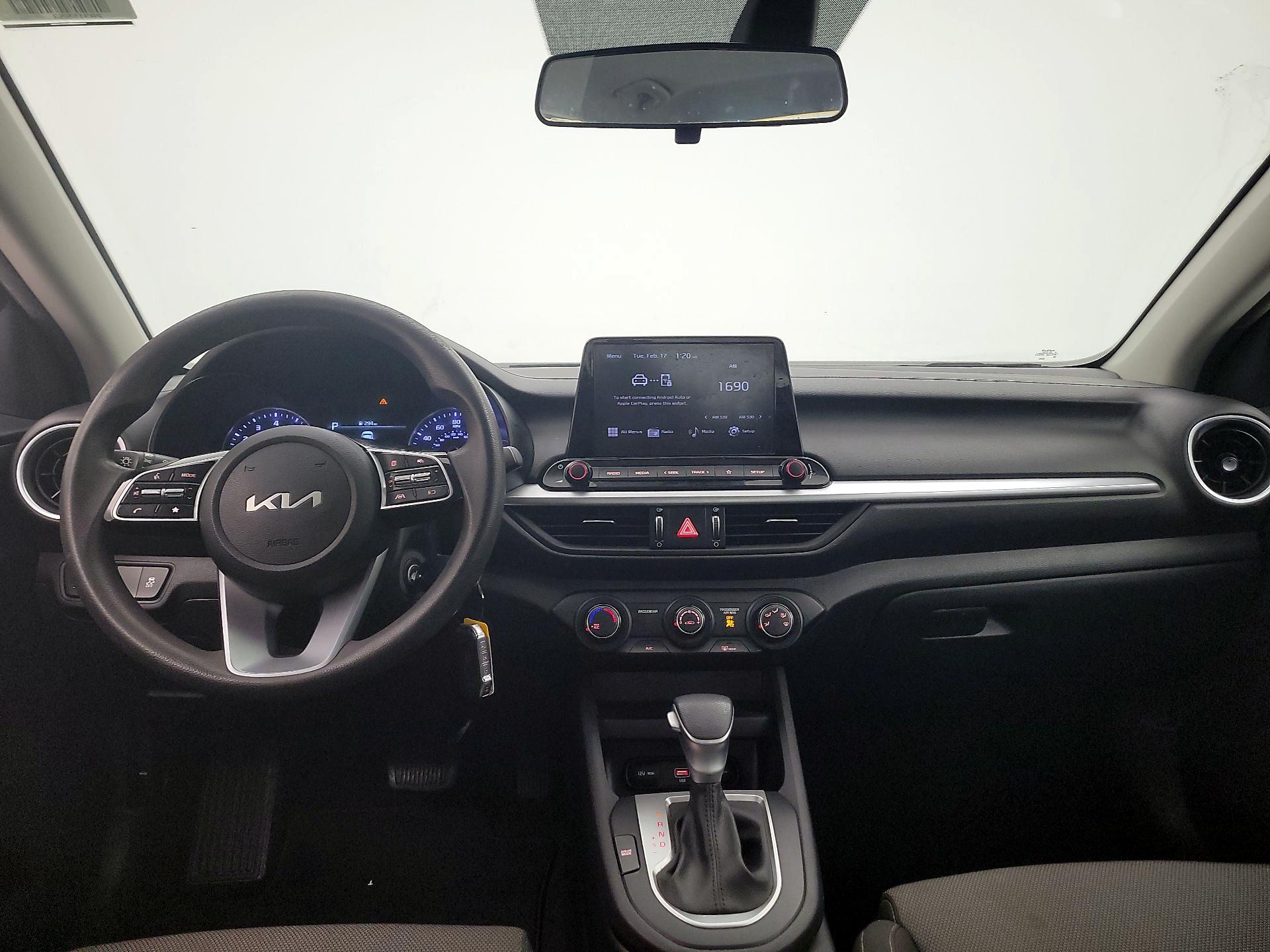 Thumbnail: 2023 Kia Forte - 9