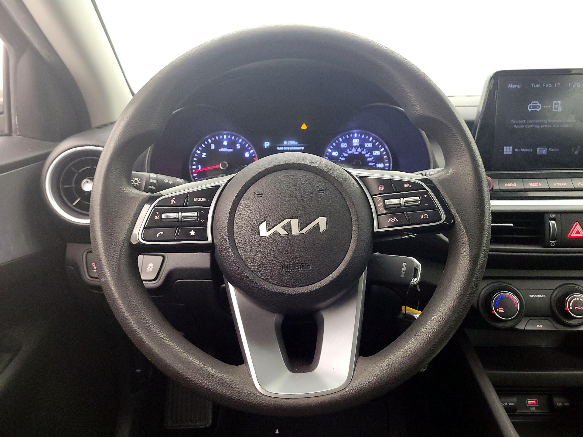 Thumbnail: 2023 Kia Forte - 10