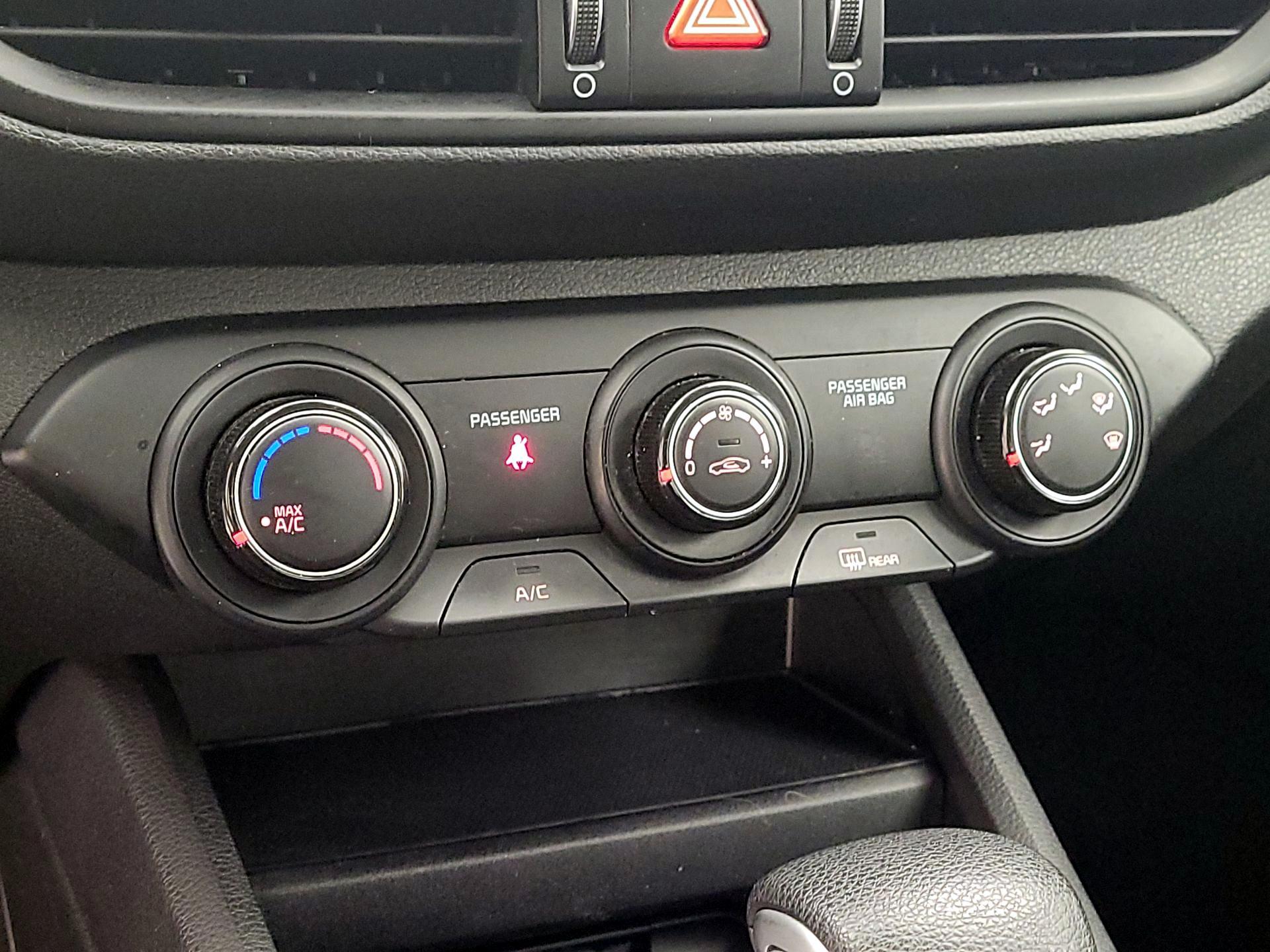 Thumbnail: 2023 Kia Forte - 16