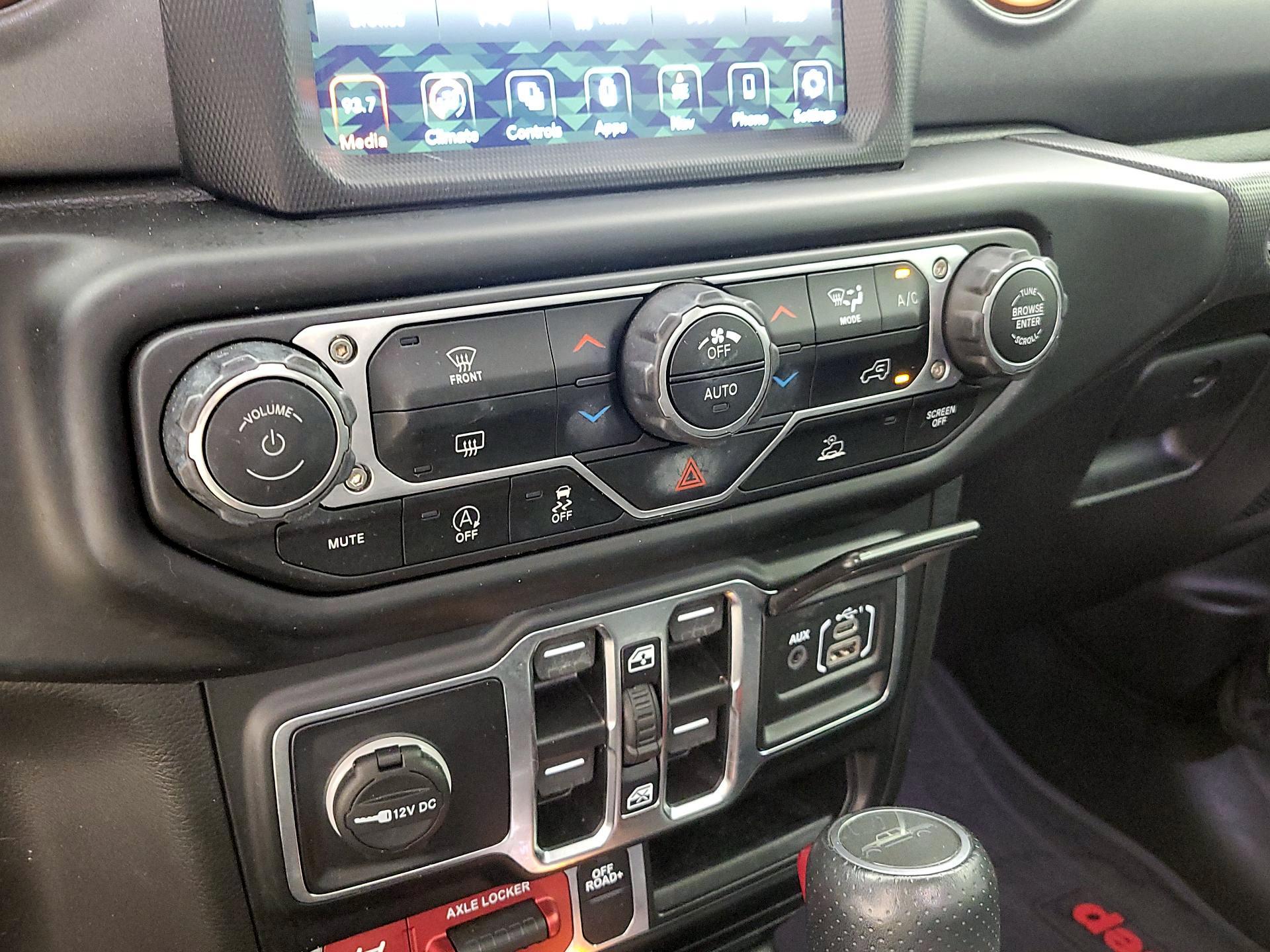 Thumbnail: 2022 Jeep Gladiator - 16