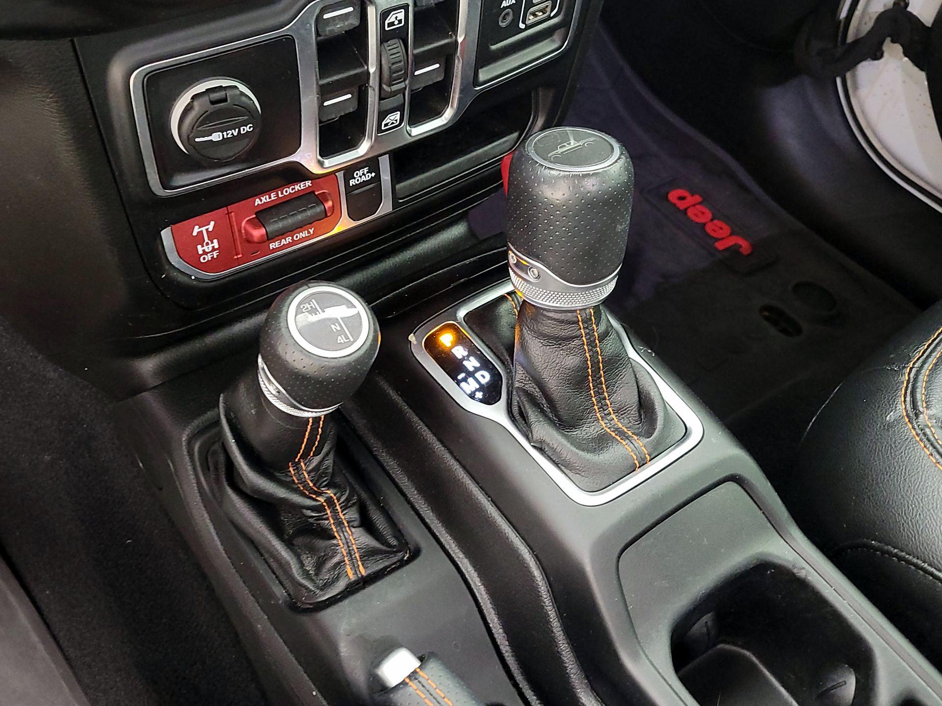 Thumbnail: 2022 Jeep Gladiator - 17