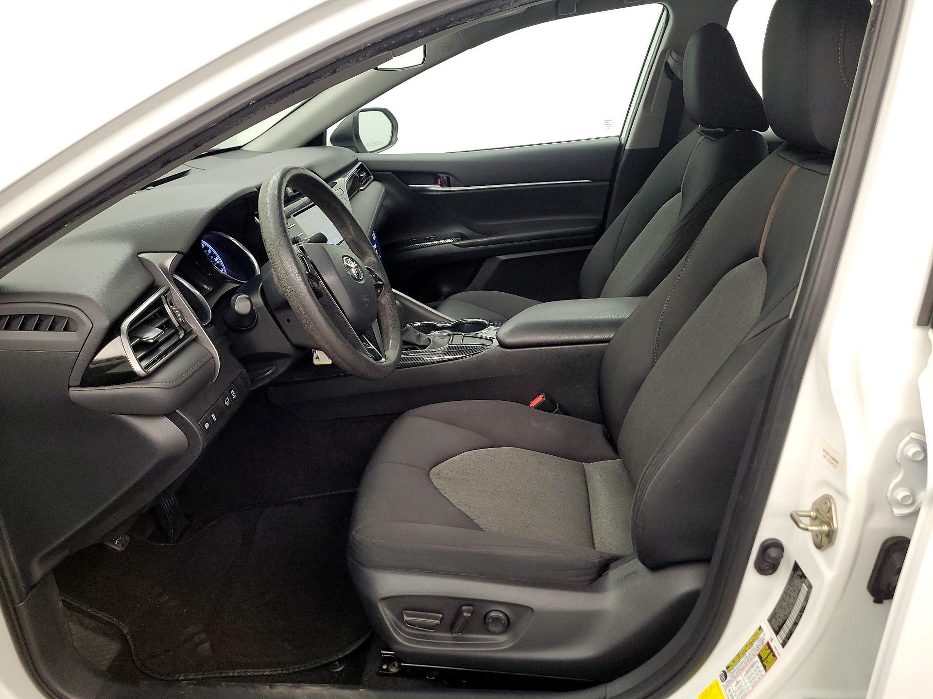 Thumbnail: 2020 Toyota Camry - 11