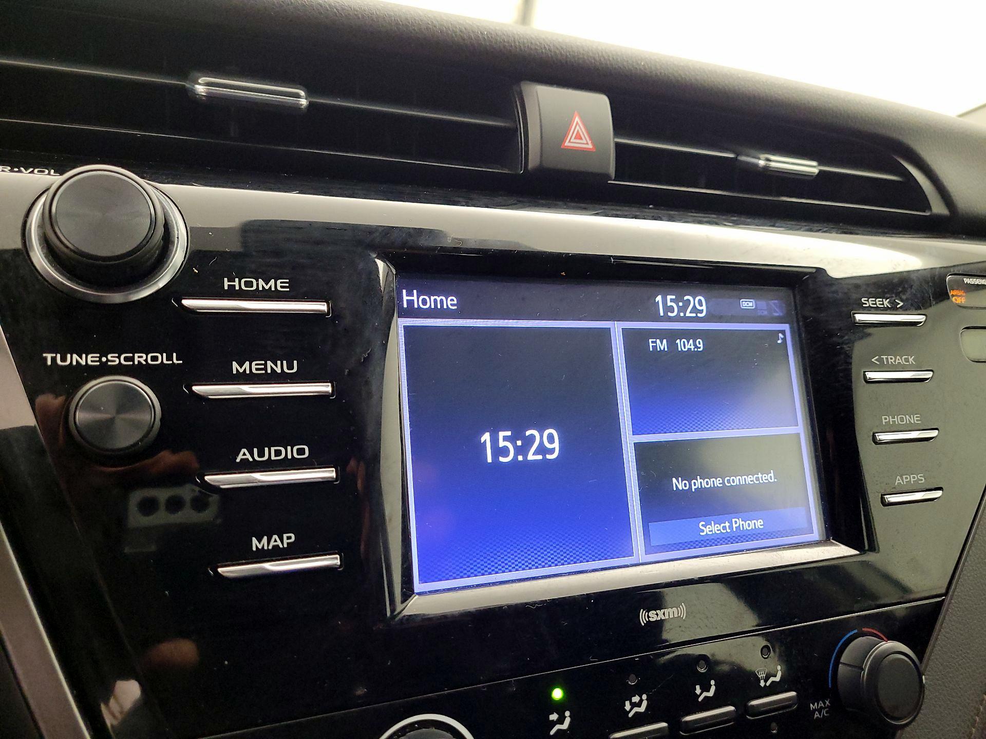 Thumbnail: 2020 Toyota Camry - 13