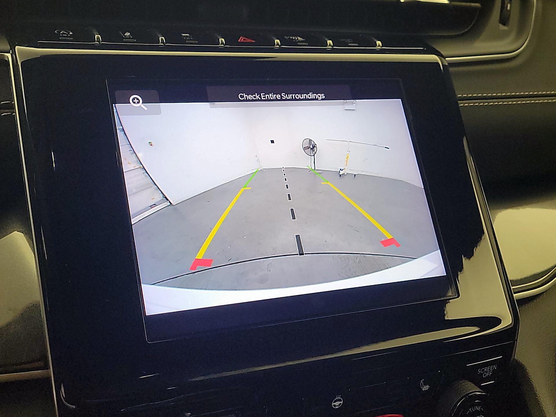 Thumbnail: 2023 Jeep Grand Cherokee - 14