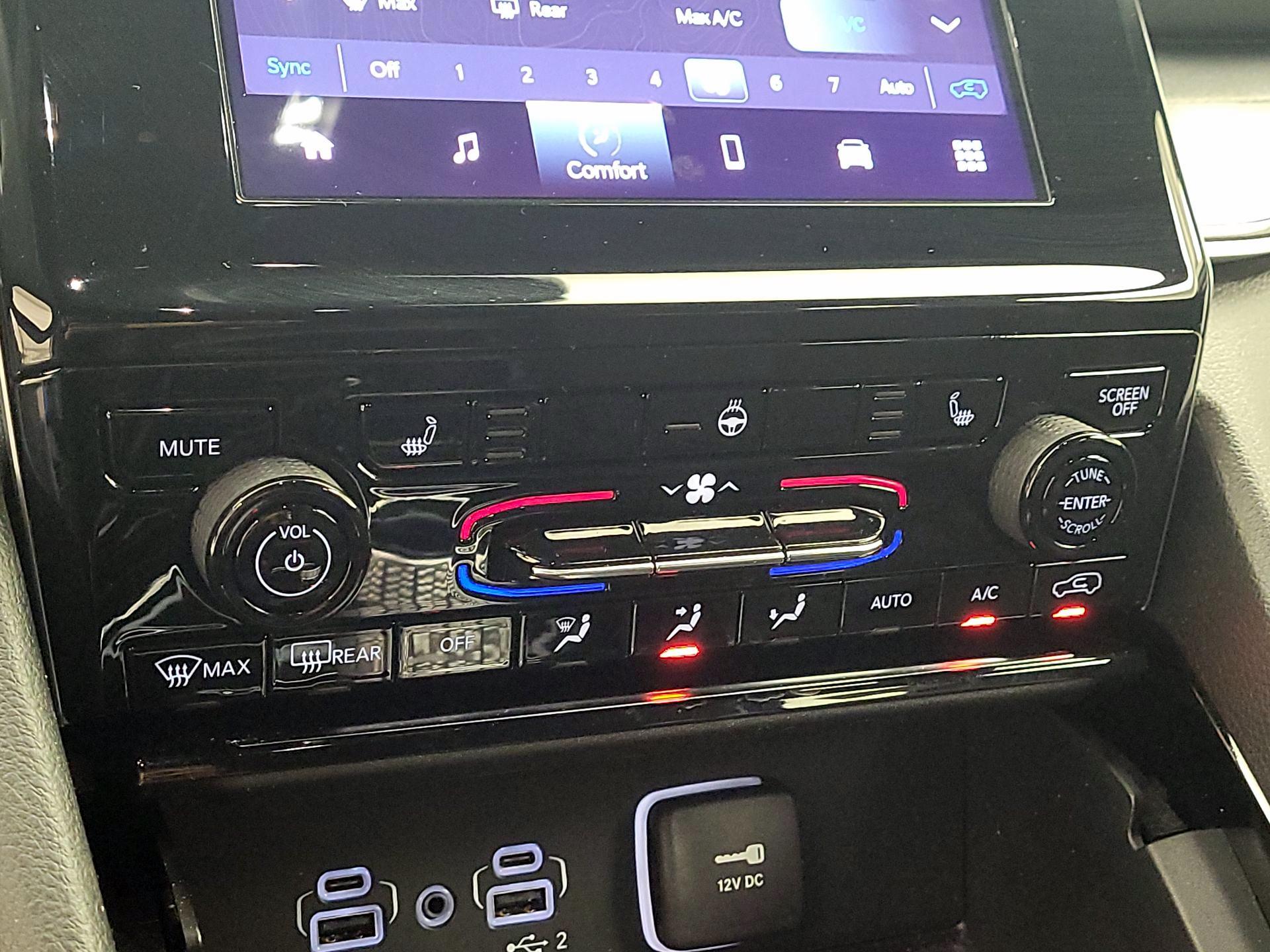 Thumbnail: 2023 Jeep Grand Cherokee - 16