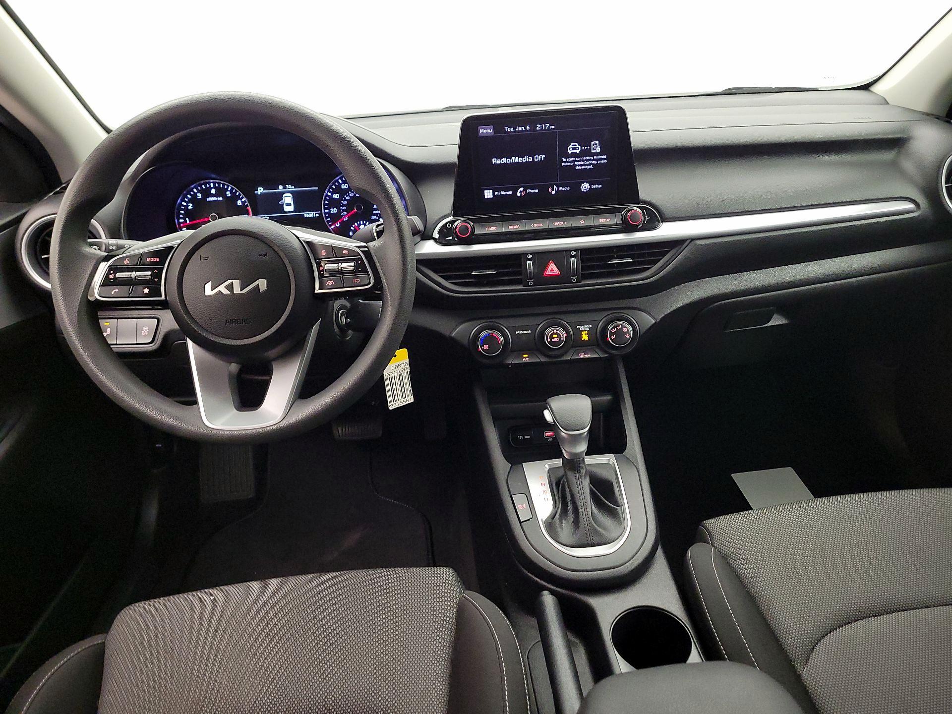 Thumbnail: 2023 Kia Forte - 9