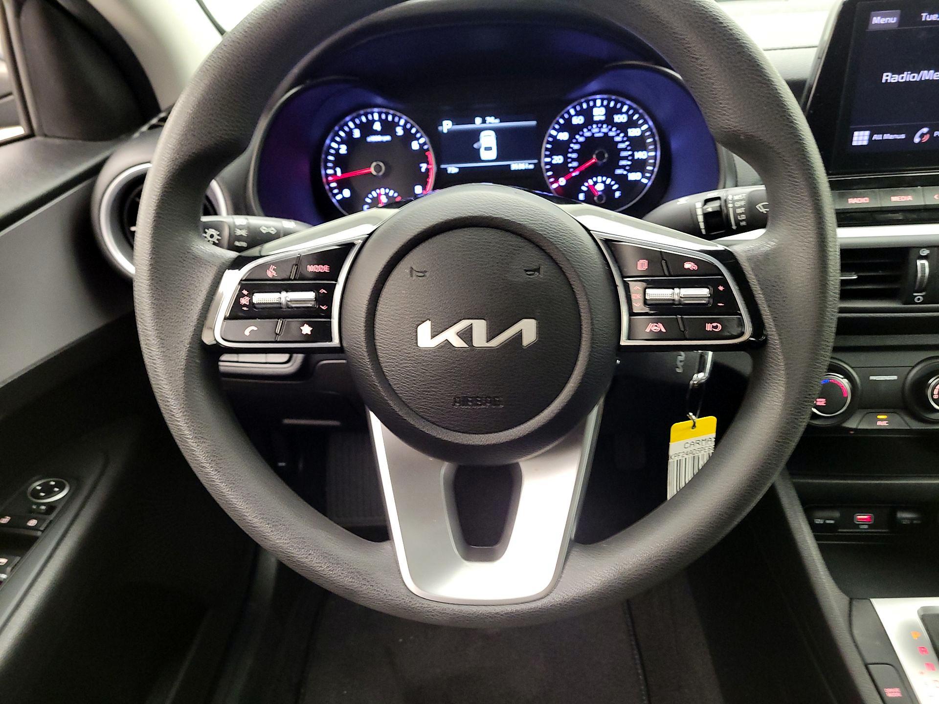 Thumbnail: 2023 Kia Forte - 10