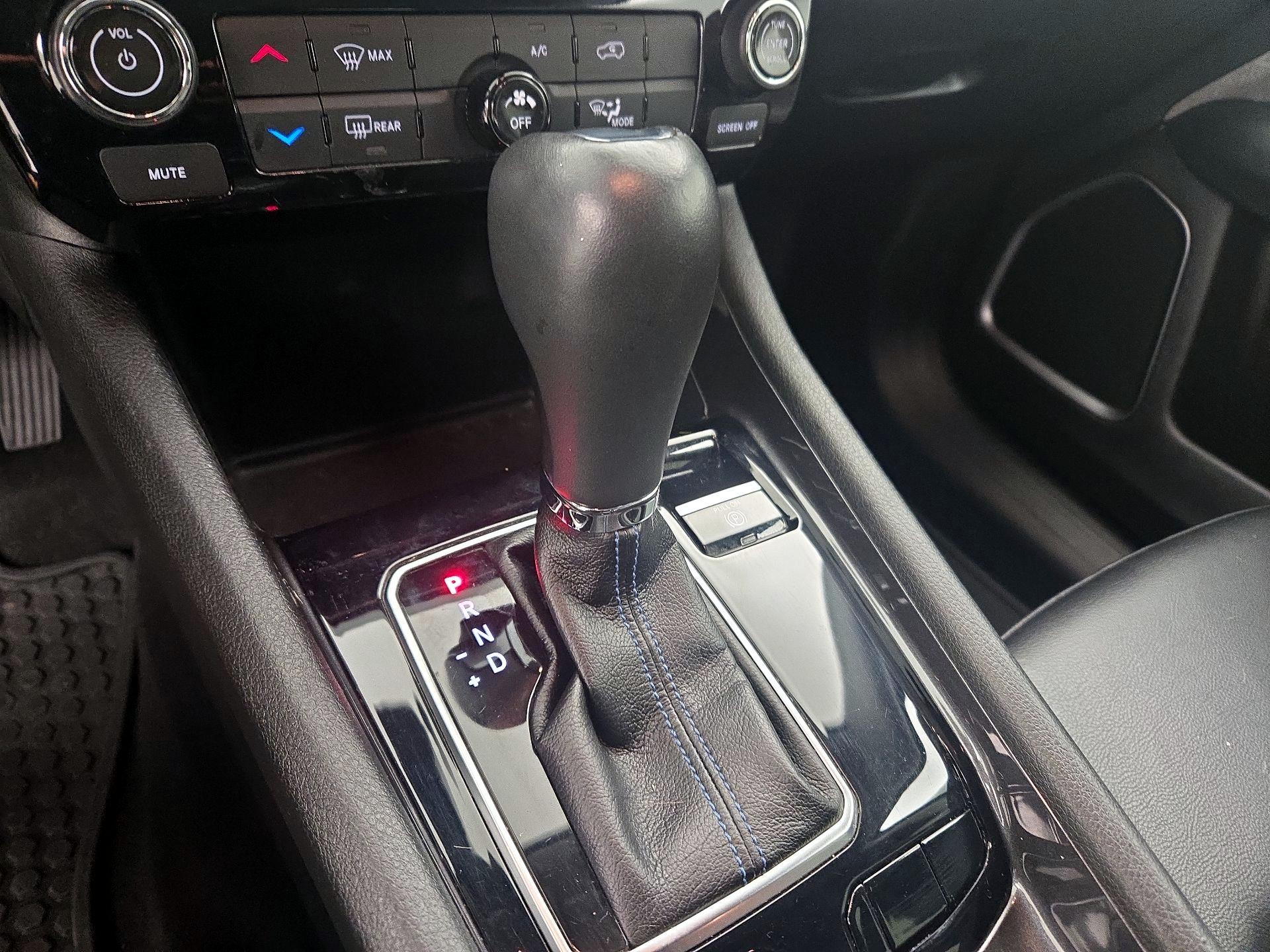 Thumbnail: 2022 Jeep Compass - 17