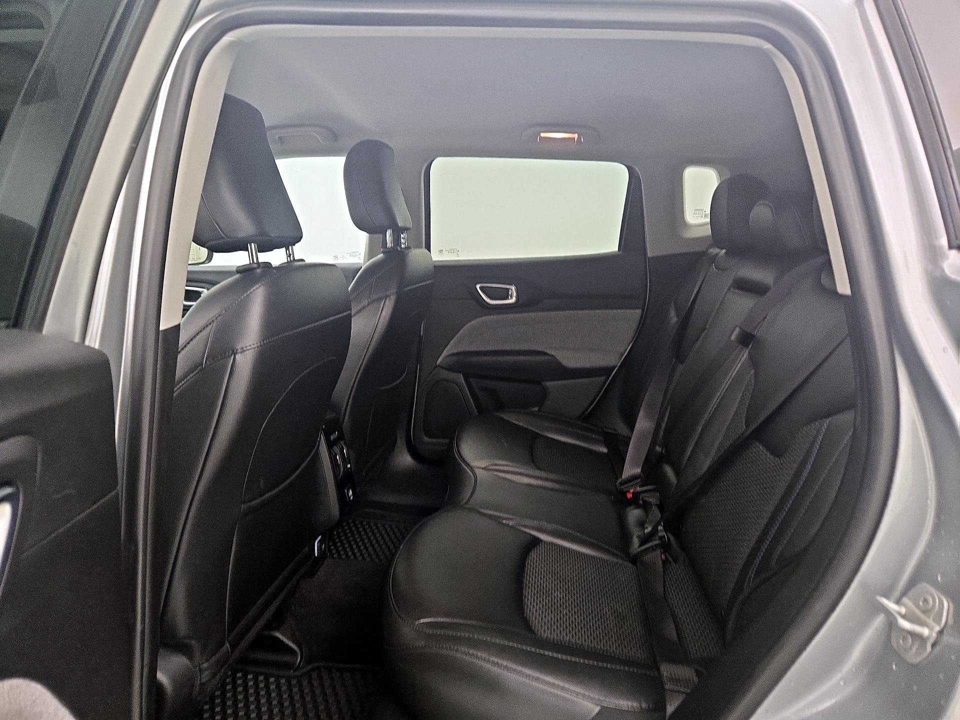 Thumbnail: 2022 Jeep Compass - 19