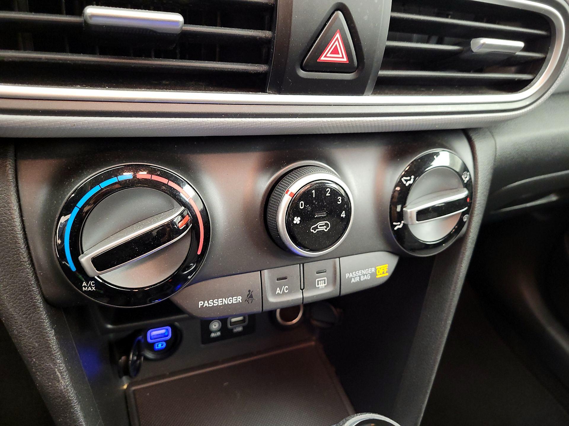 Thumbnail: 2021 Hyundai Kona - 14