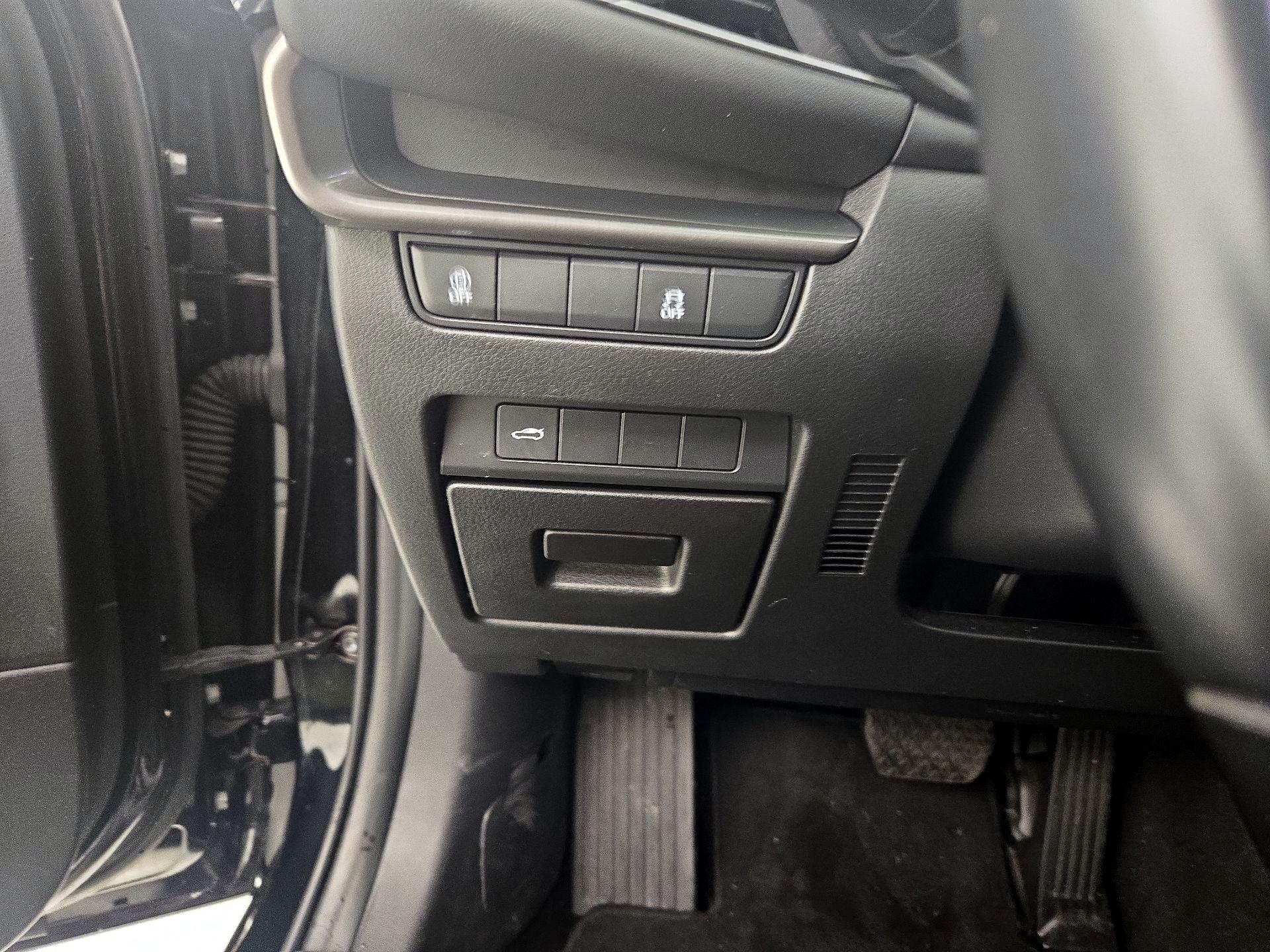 Thumbnail: 2021 Mazda Mazda3 - 13