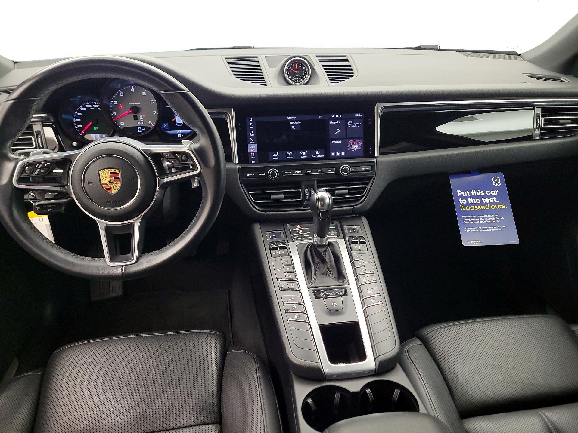 Thumbnail: 2020 Porsche Macan - 9