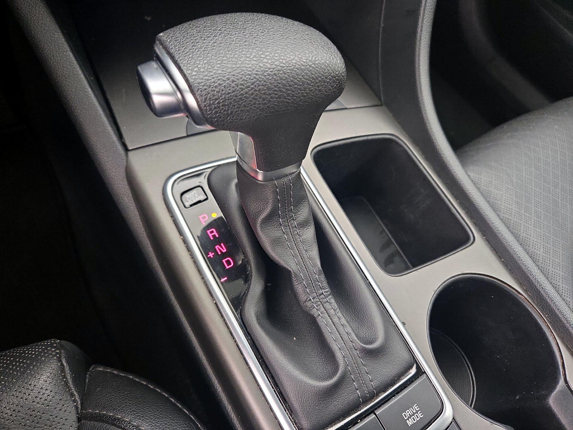 Thumbnail: 2020 Kia Optima - 17