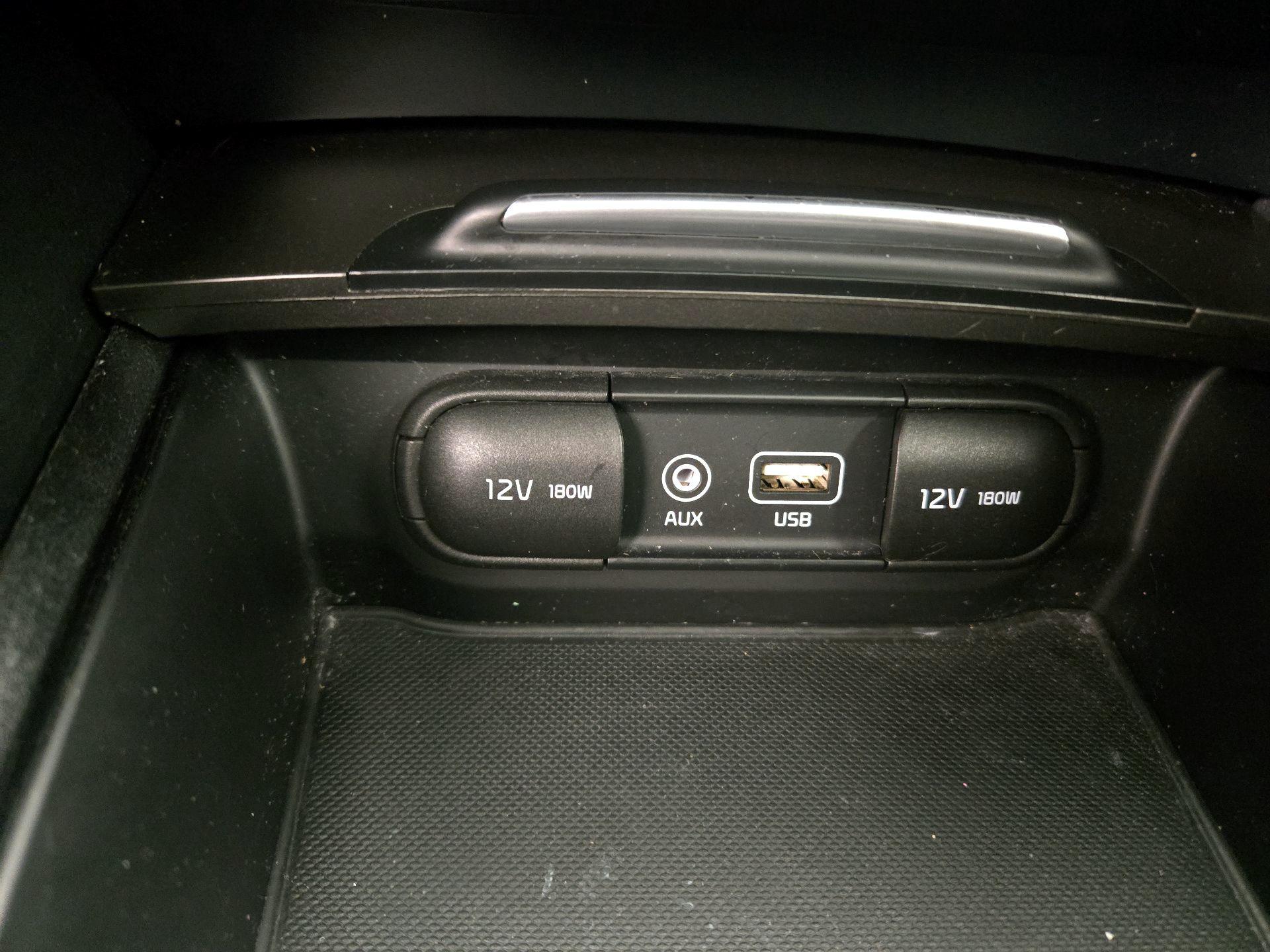 Thumbnail: 2020 Kia Optima - 18