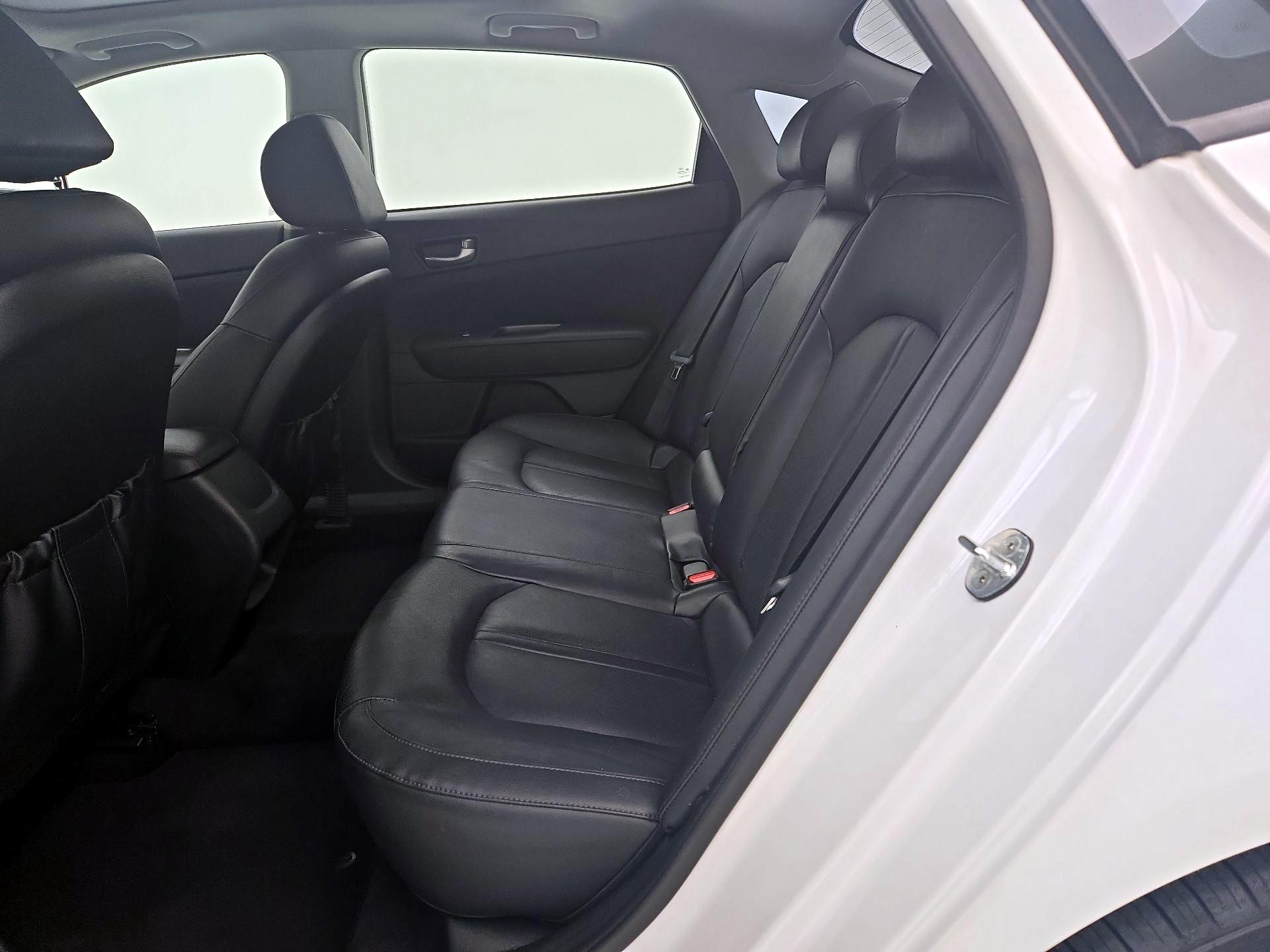 Thumbnail: 2020 Kia Optima - 20